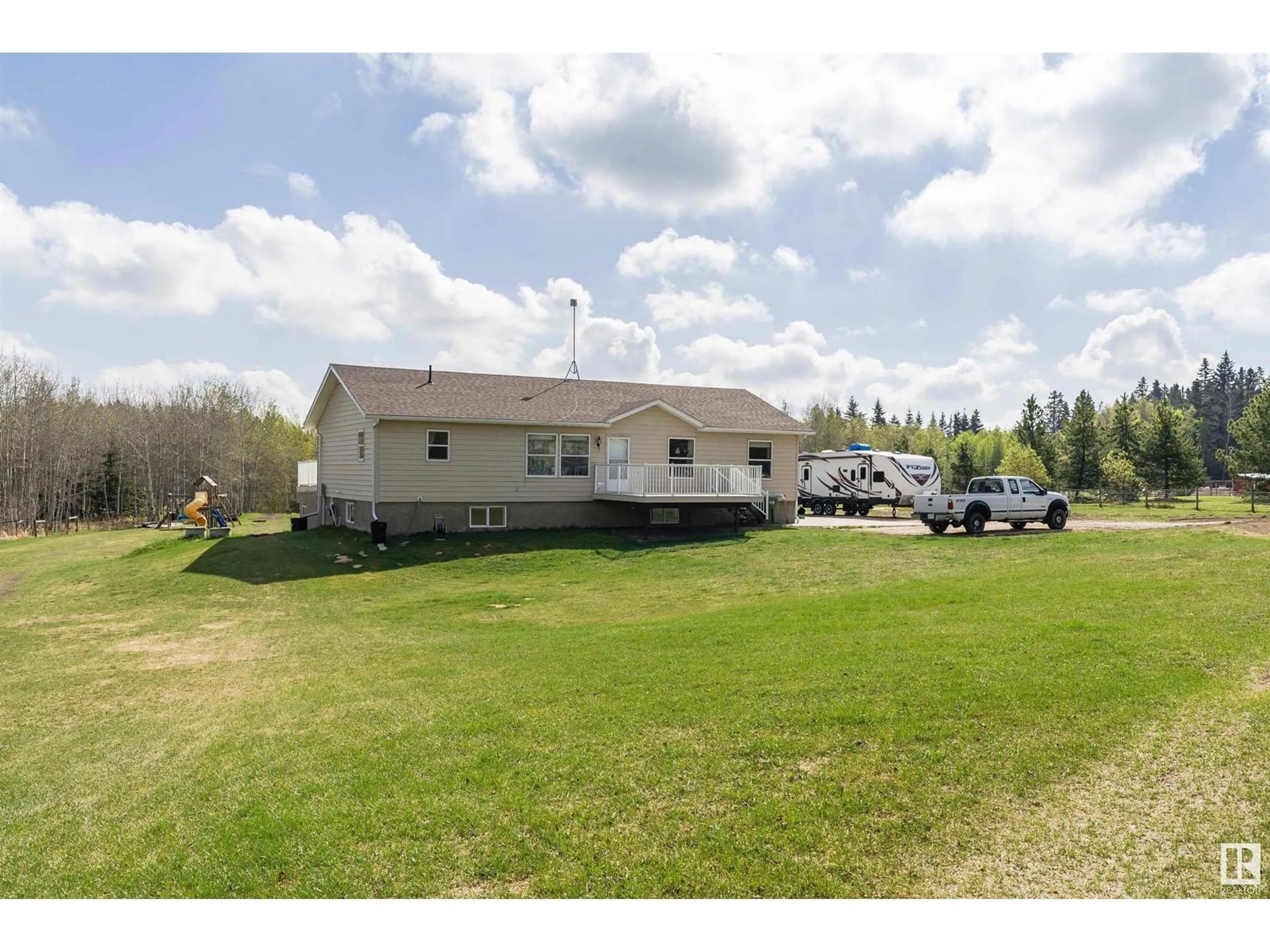 A pic from outside/outdoor area/front of a property/back of a property/a pic from drone, unknown for 472079 RGE ROAD 243 A, Rural Wetaskiwin County Alberta T0C1Z0