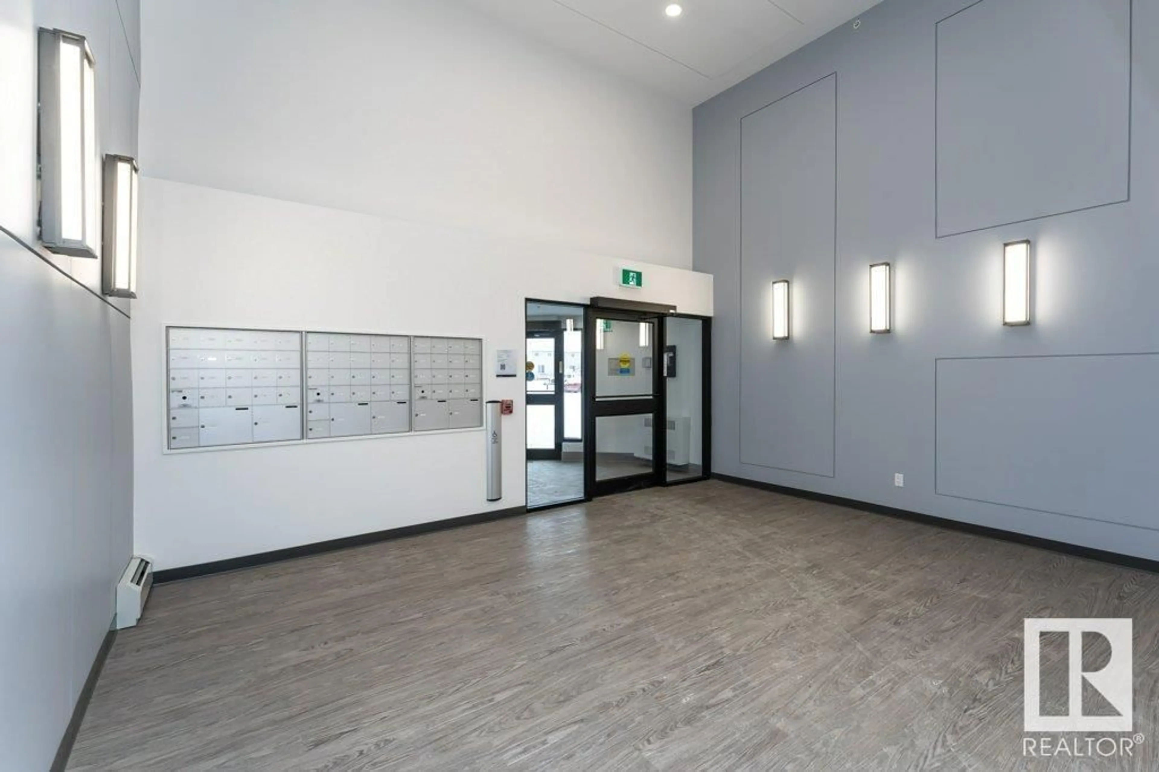 Indoor foyer for #308 - 9504 182 ST NW, Edmonton Alberta T5T3A7