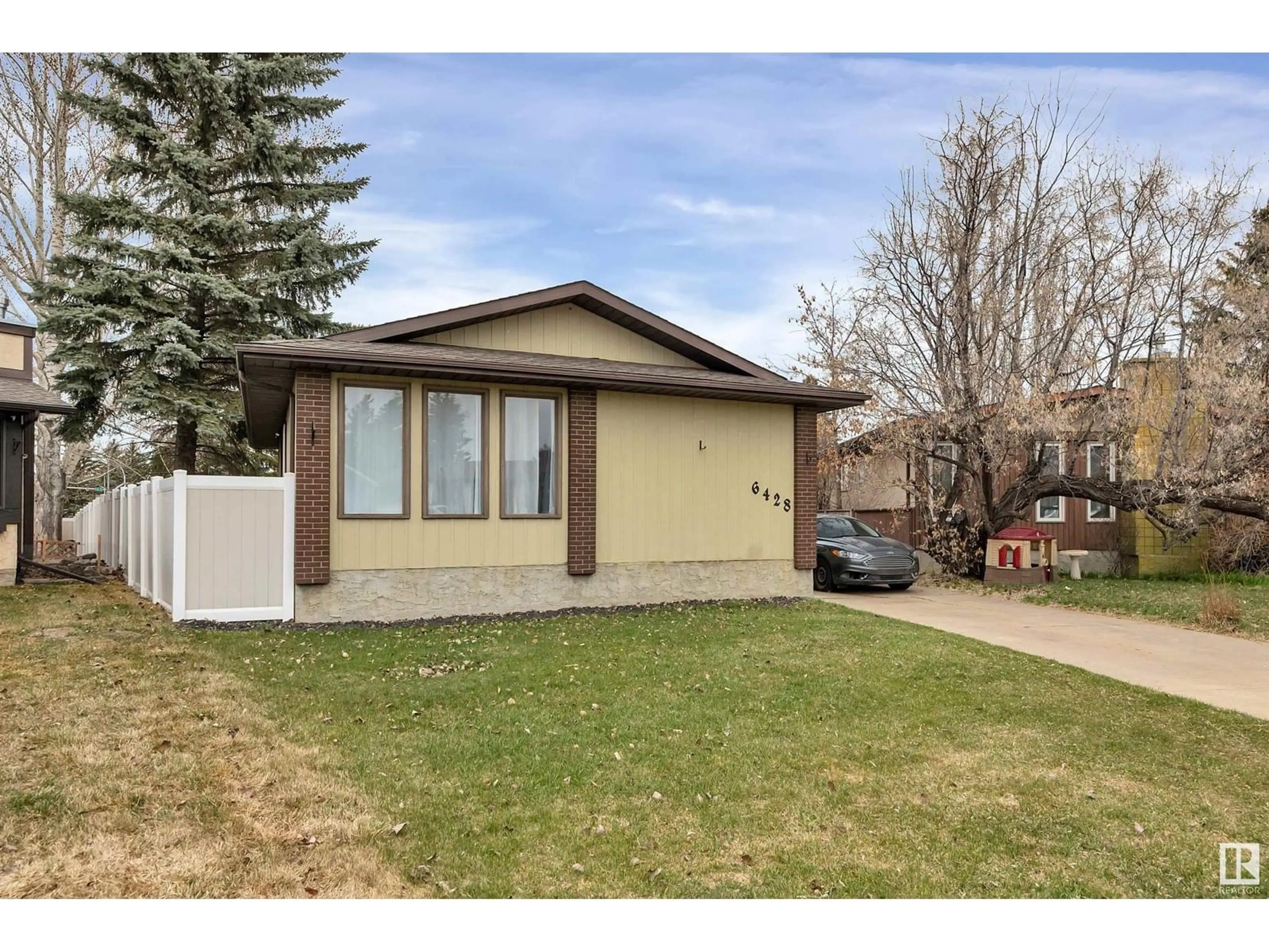 Unknown for 6428 15 AV, Edmonton Alberta T6L1S6