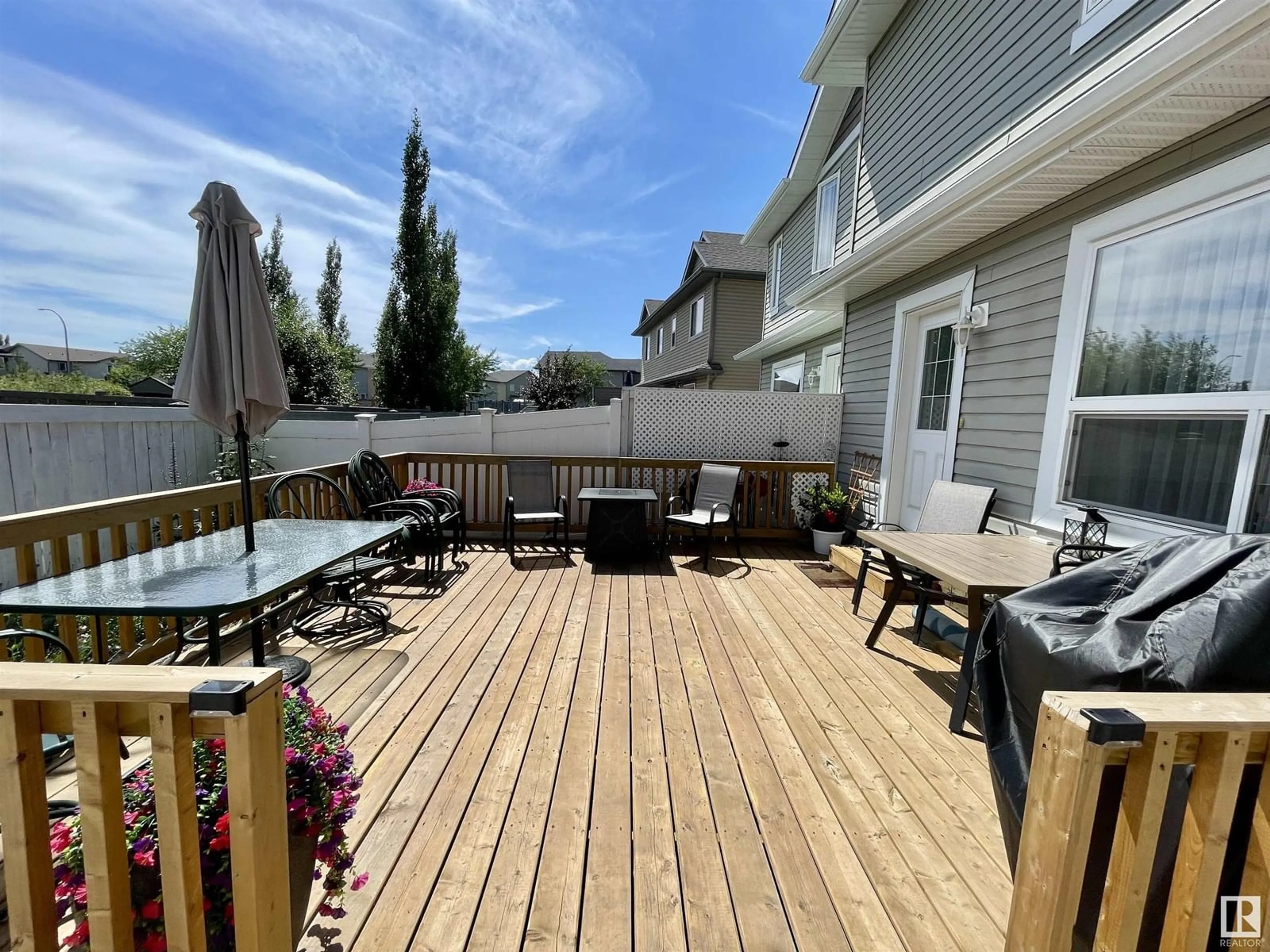 Patio, unknown for 8 AUSTIN CT, Spruce Grove Alberta T7X0N4