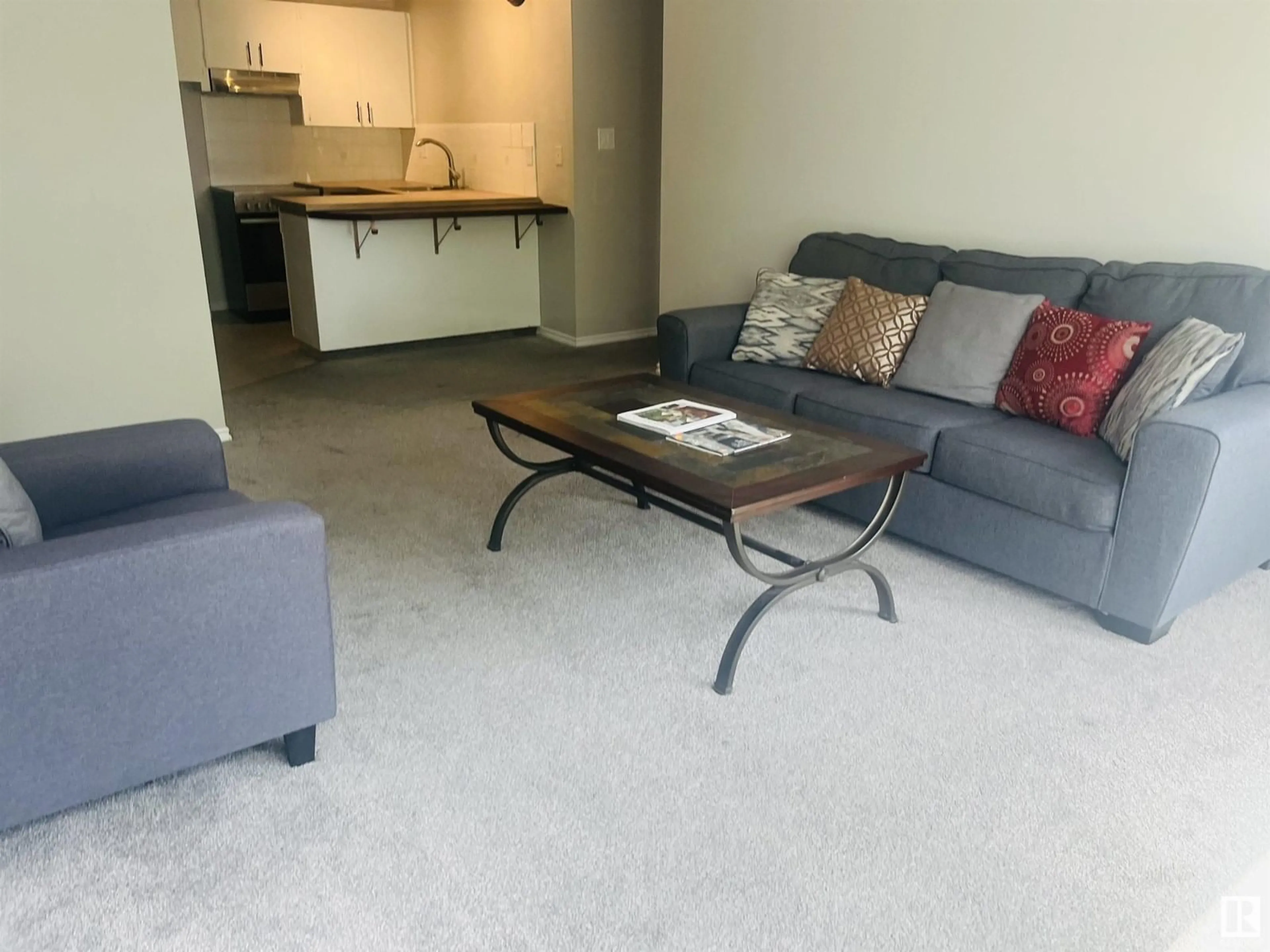 Living room with furniture, carpet floor for #302 - 10225 114 ST, Edmonton Alberta T5K1S1