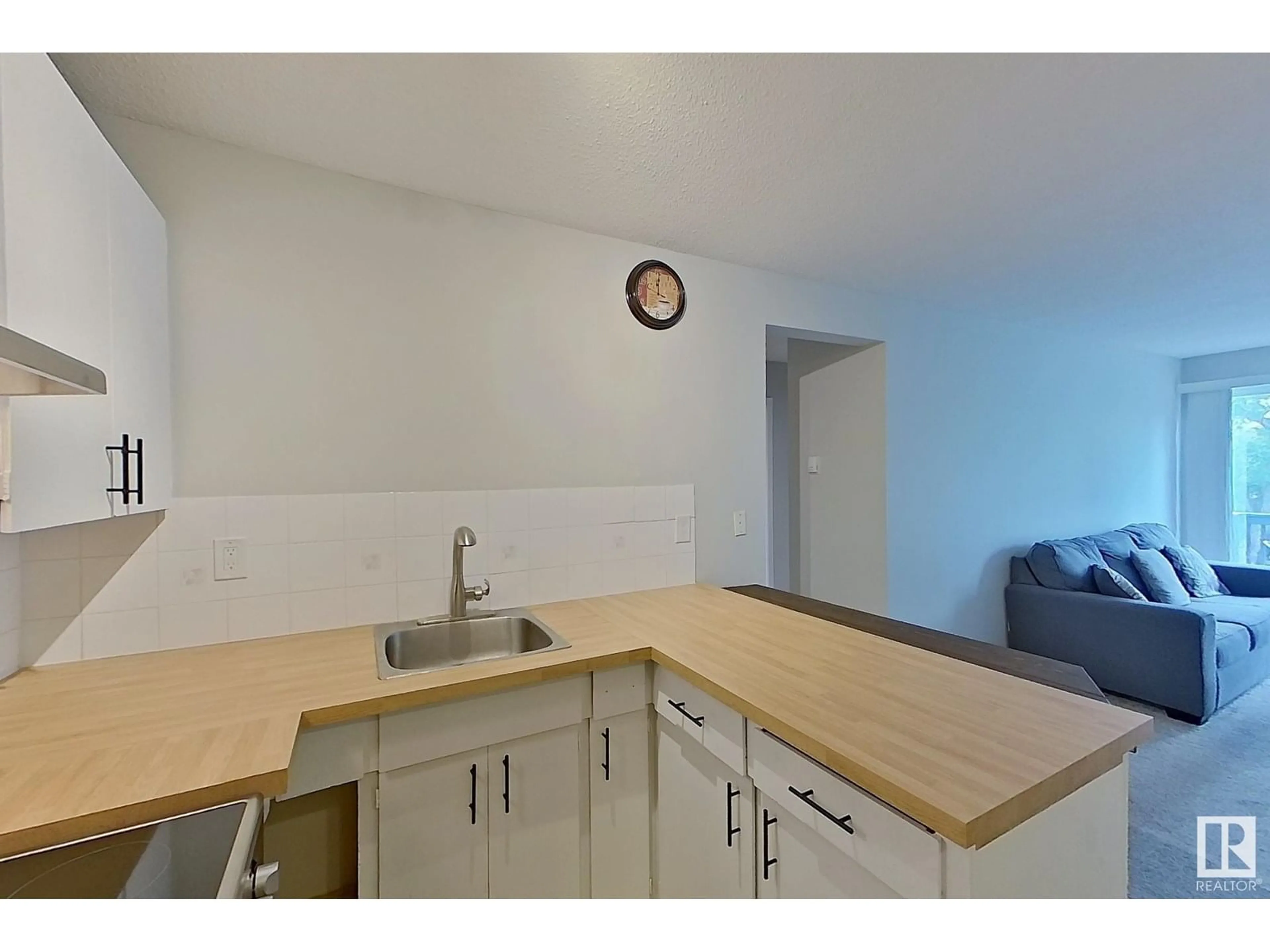 Standard kitchen, unknown for #302 - 10225 114 ST, Edmonton Alberta T5K1S1