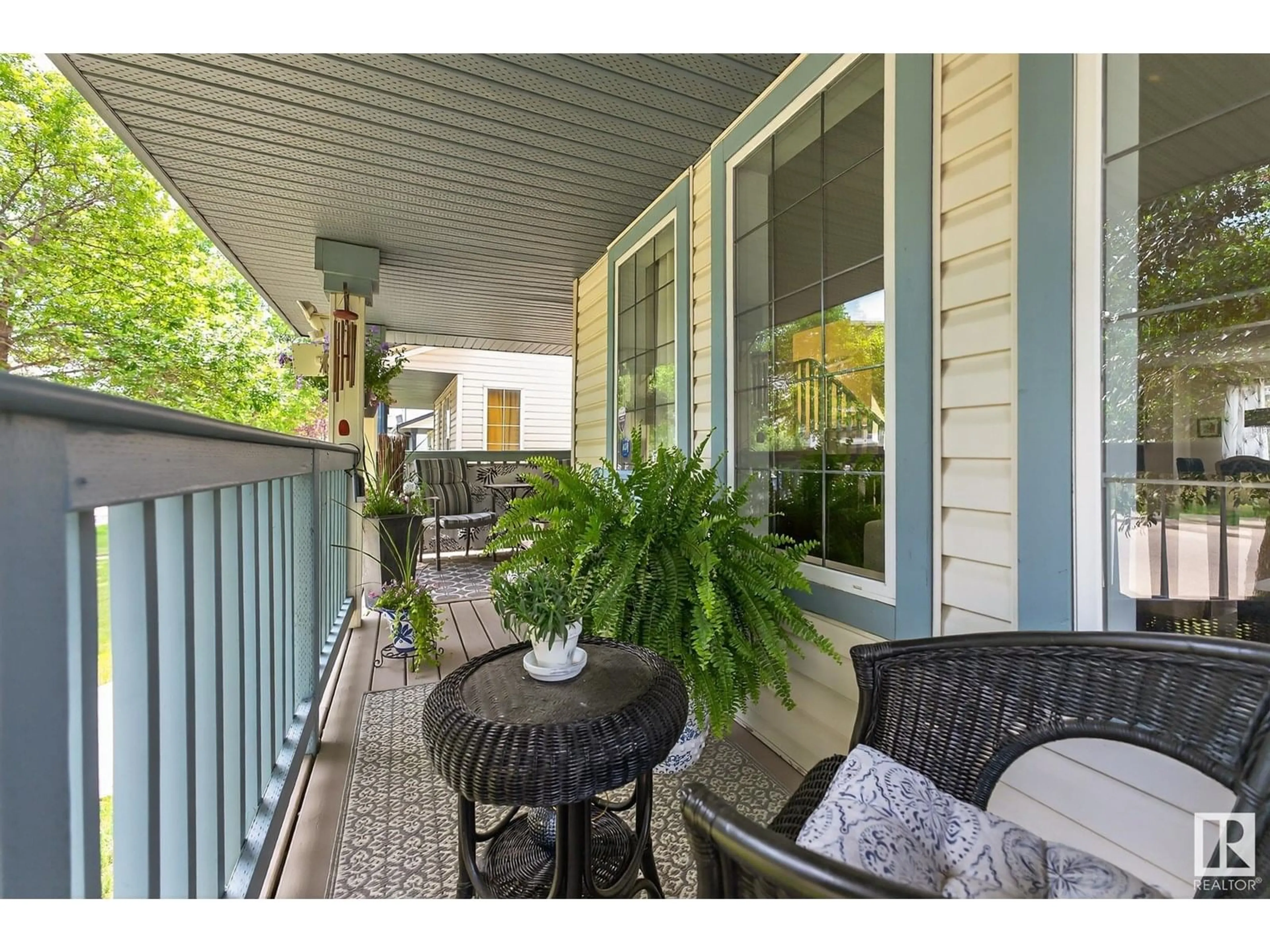 Patio, street for NW - 15724 139 ST, Edmonton Alberta T6V1S5
