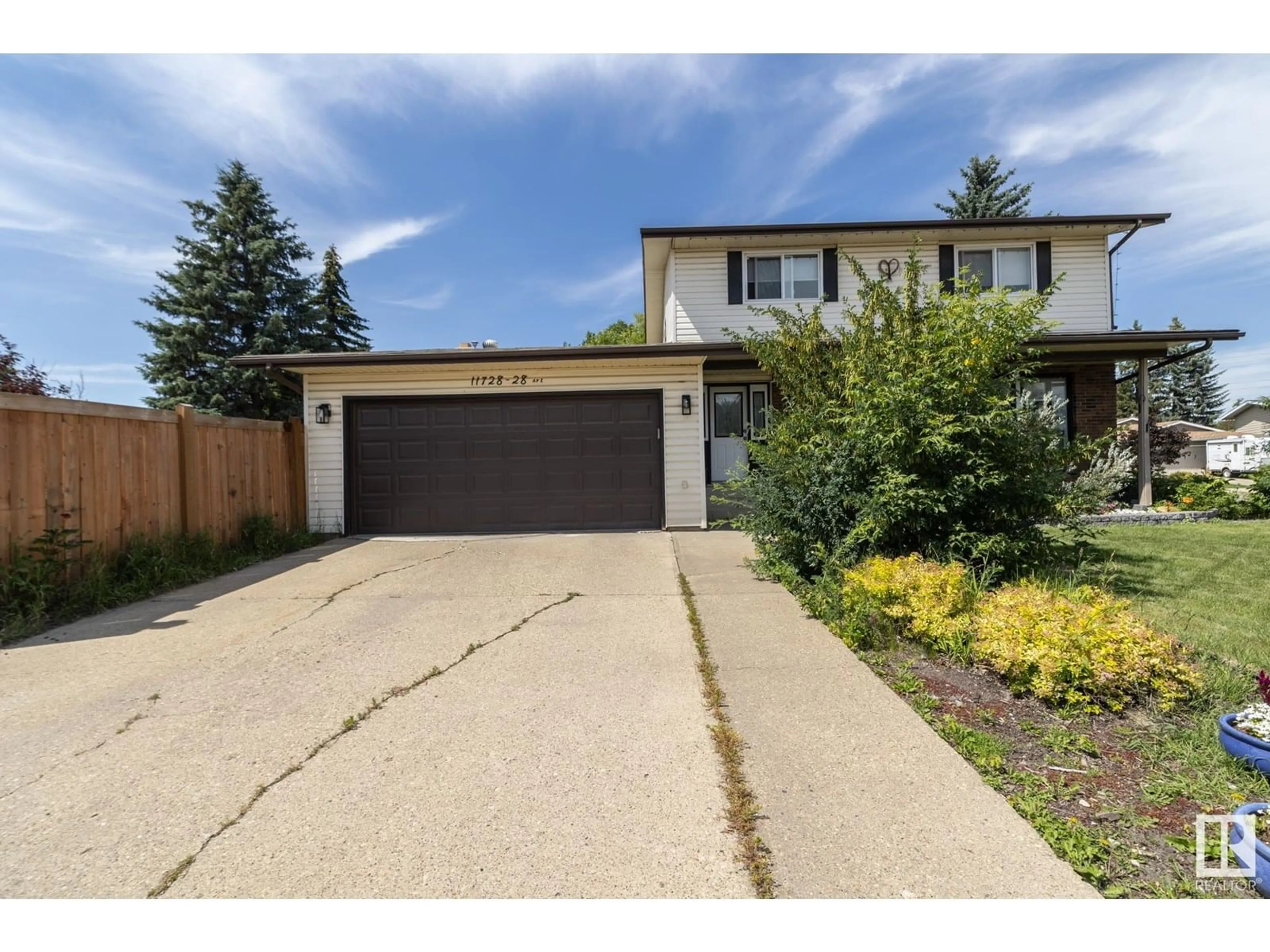 Unknown for 11728 28 AV, Edmonton Alberta T6J3P2