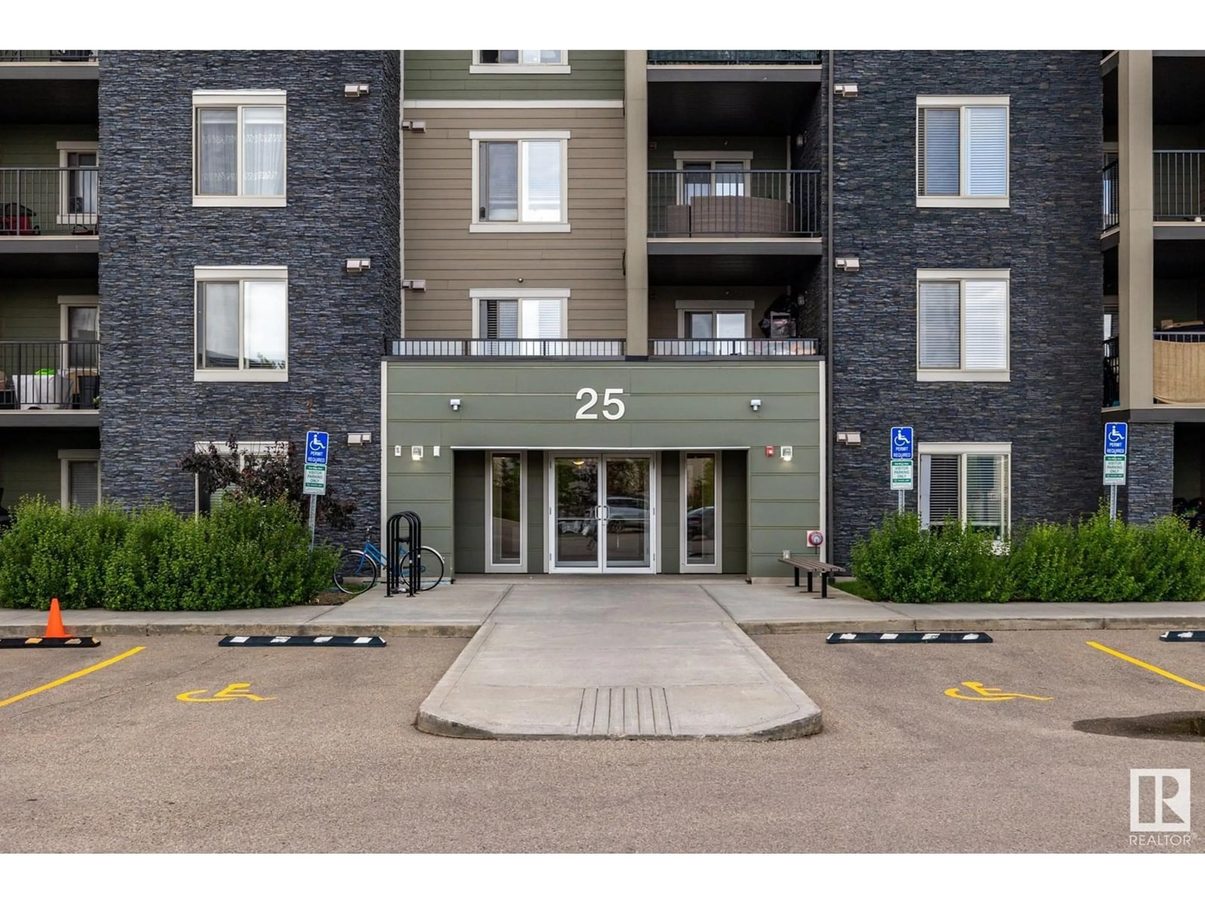 Indoor foyer for 204 - 25 ELEMENT DR, St. Albert Alberta T8N7S1