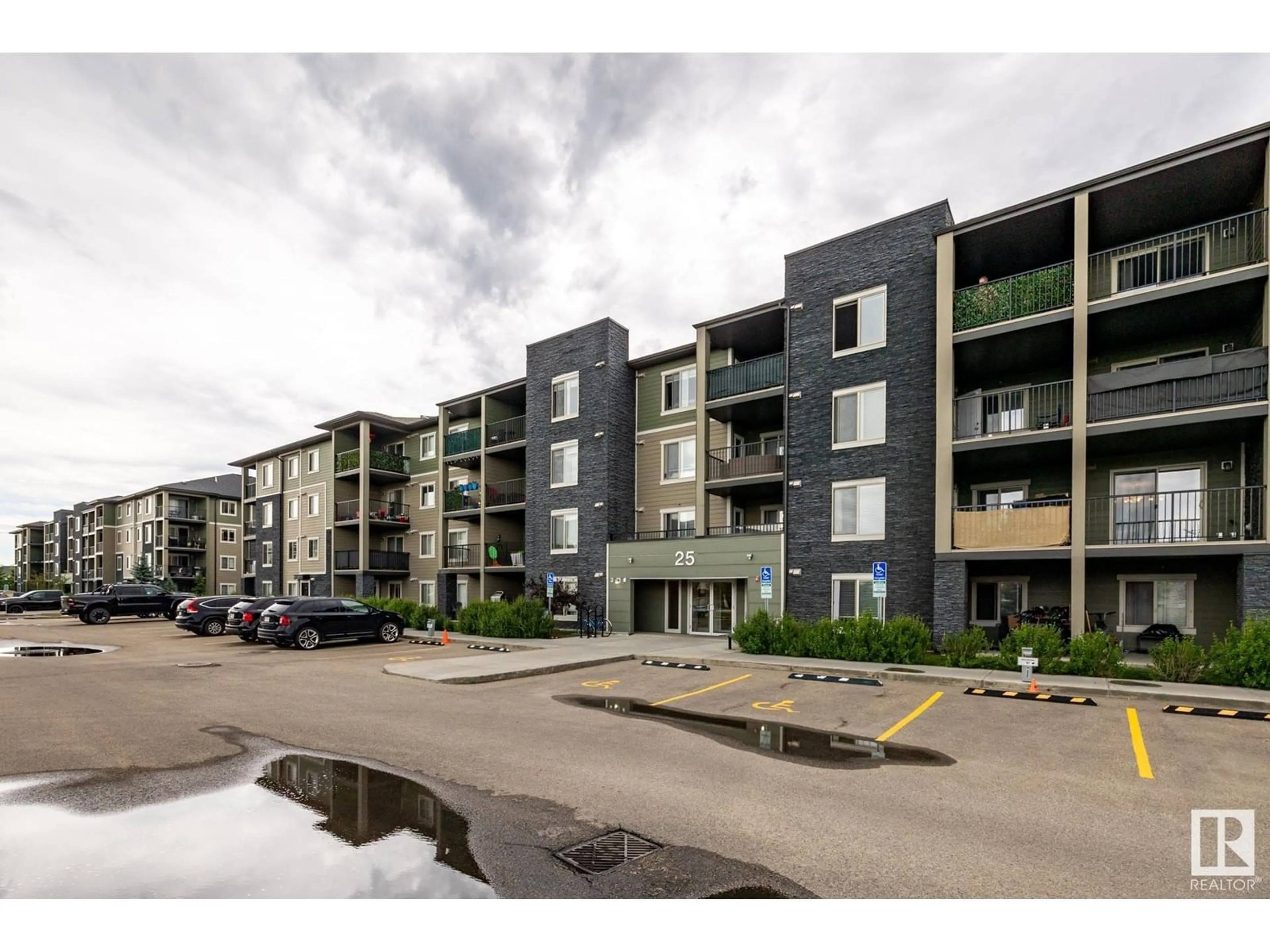 A pic from outside/outdoor area/front of a property/back of a property/a pic from drone, street for 204 - 25 ELEMENT DR, St. Albert Alberta T8N7S1