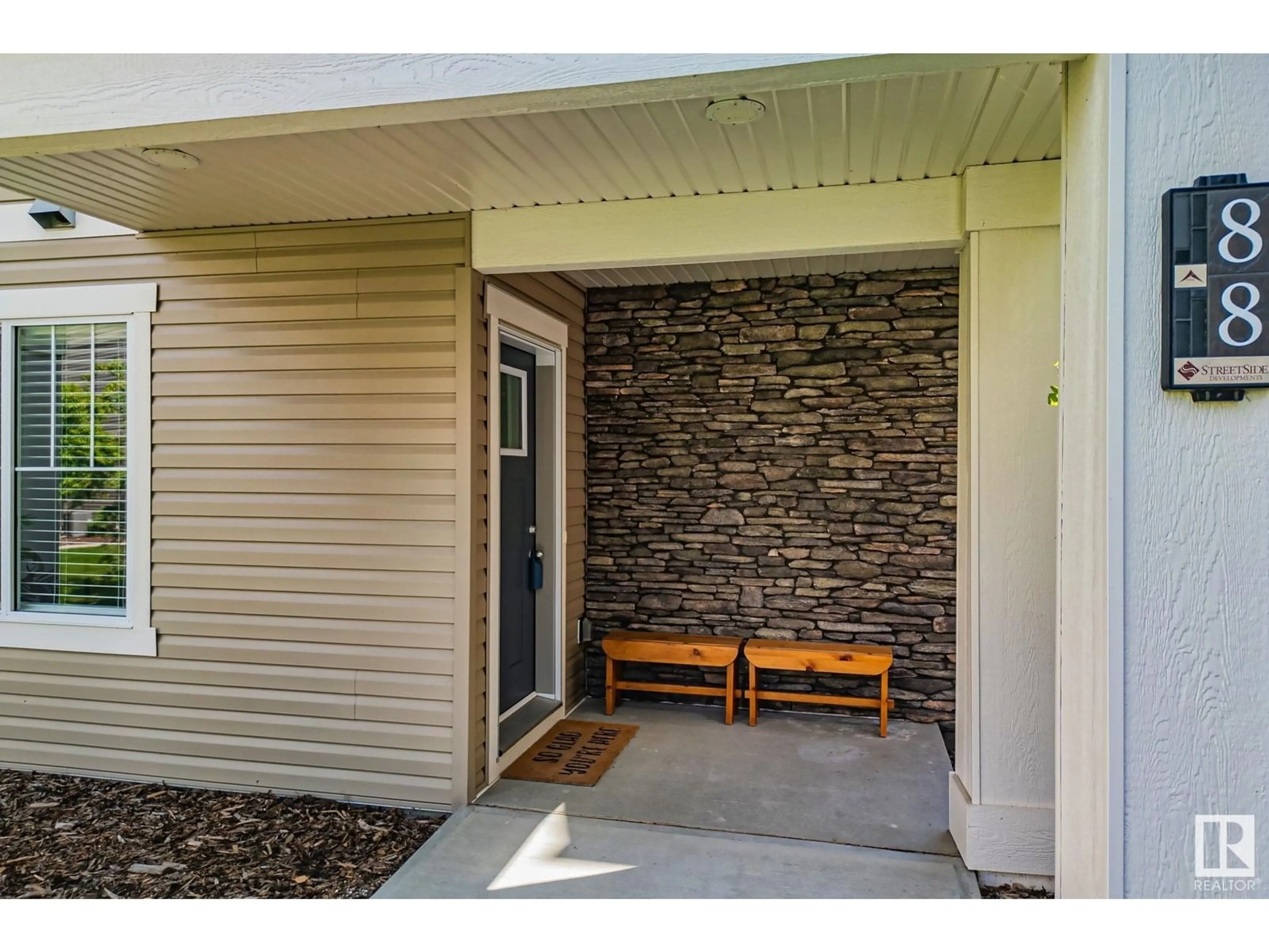 Indoor entryway for 88 - 17832 78 ST, Edmonton Alberta T5Z0P7