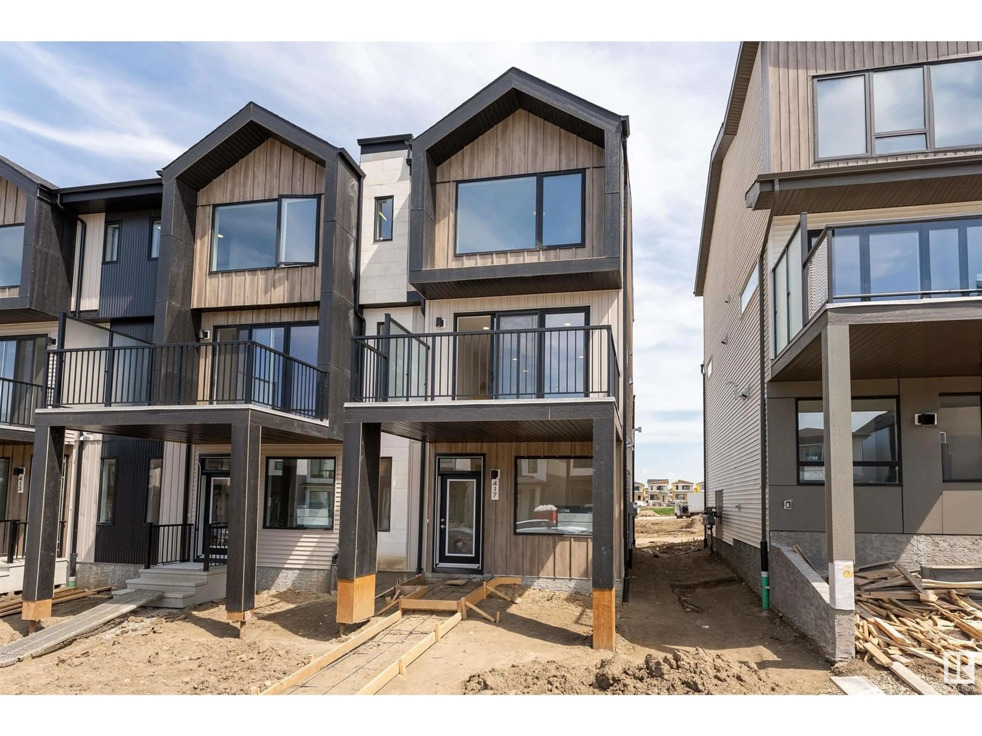 Unknown for 417 32 ST, Edmonton Alberta T6X3C8