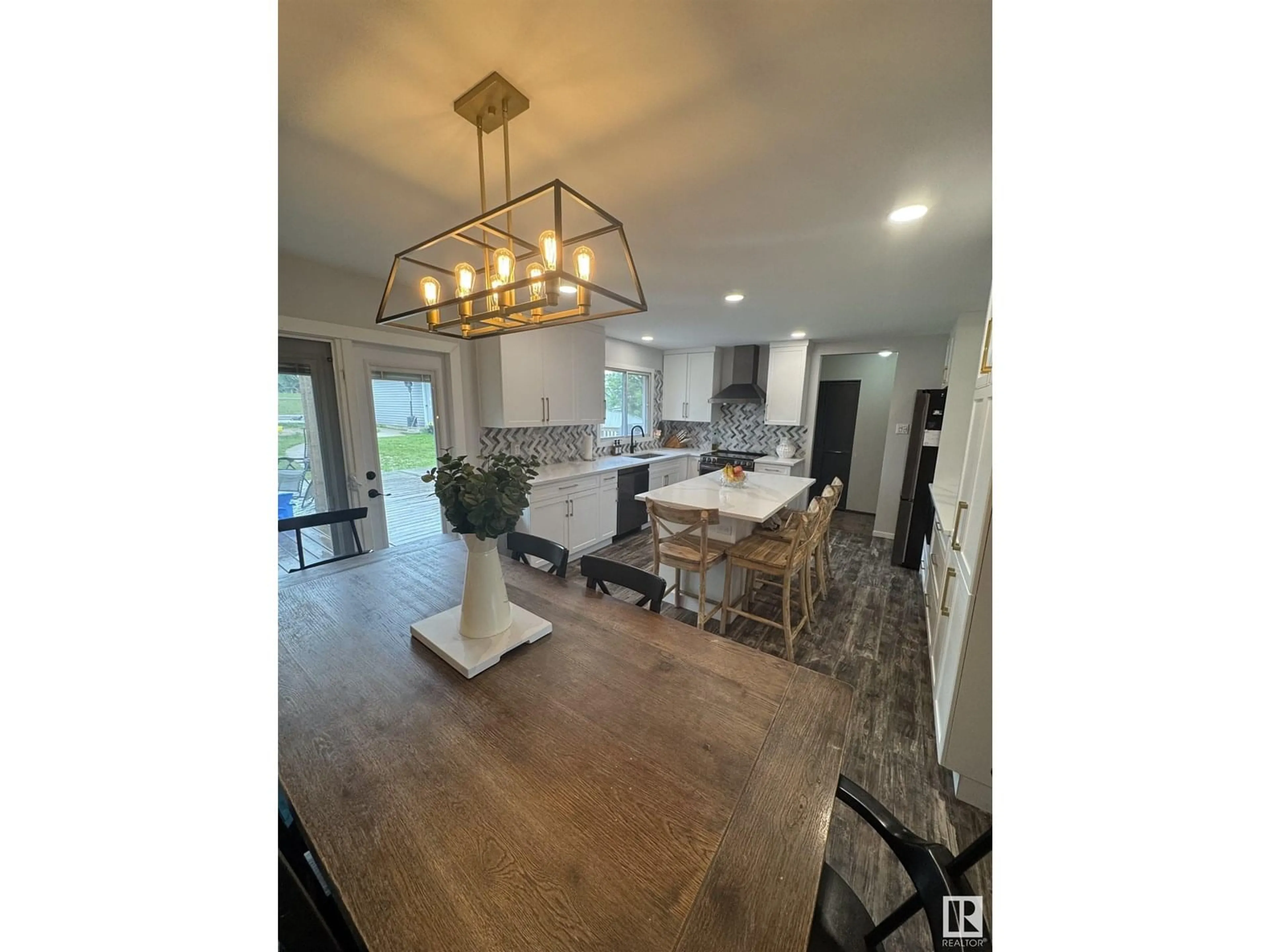 Open concept kitchen, unknown for 4405 53A AV, Smoky Lake Town Alberta T0A3C0