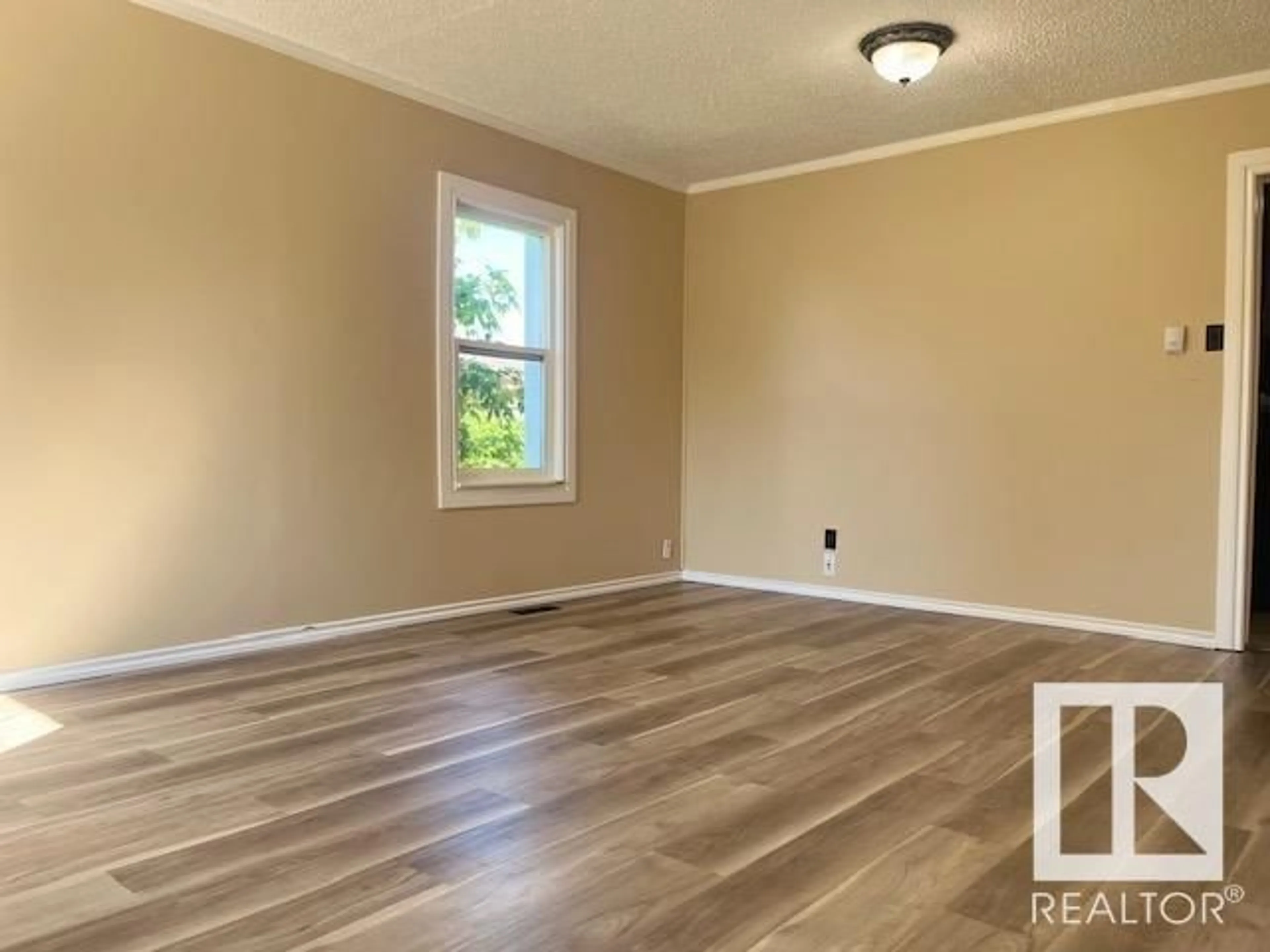 A pic of a room for 10208 106 ST, Westlock Alberta T7P1W7