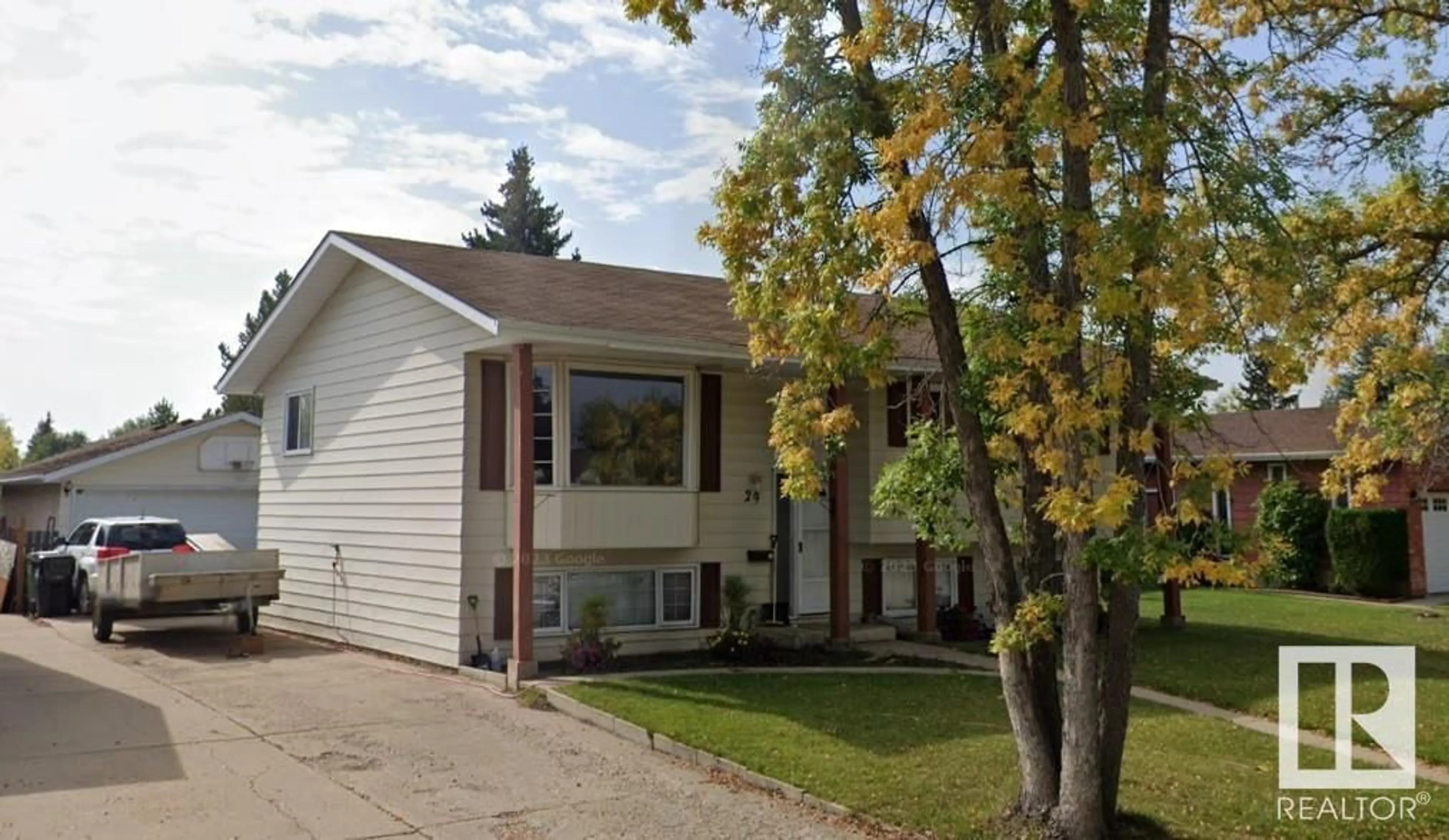 Home with vinyl exterior material, street for 29 ARMSTRONG CR, Leduc Alberta T9E5G1