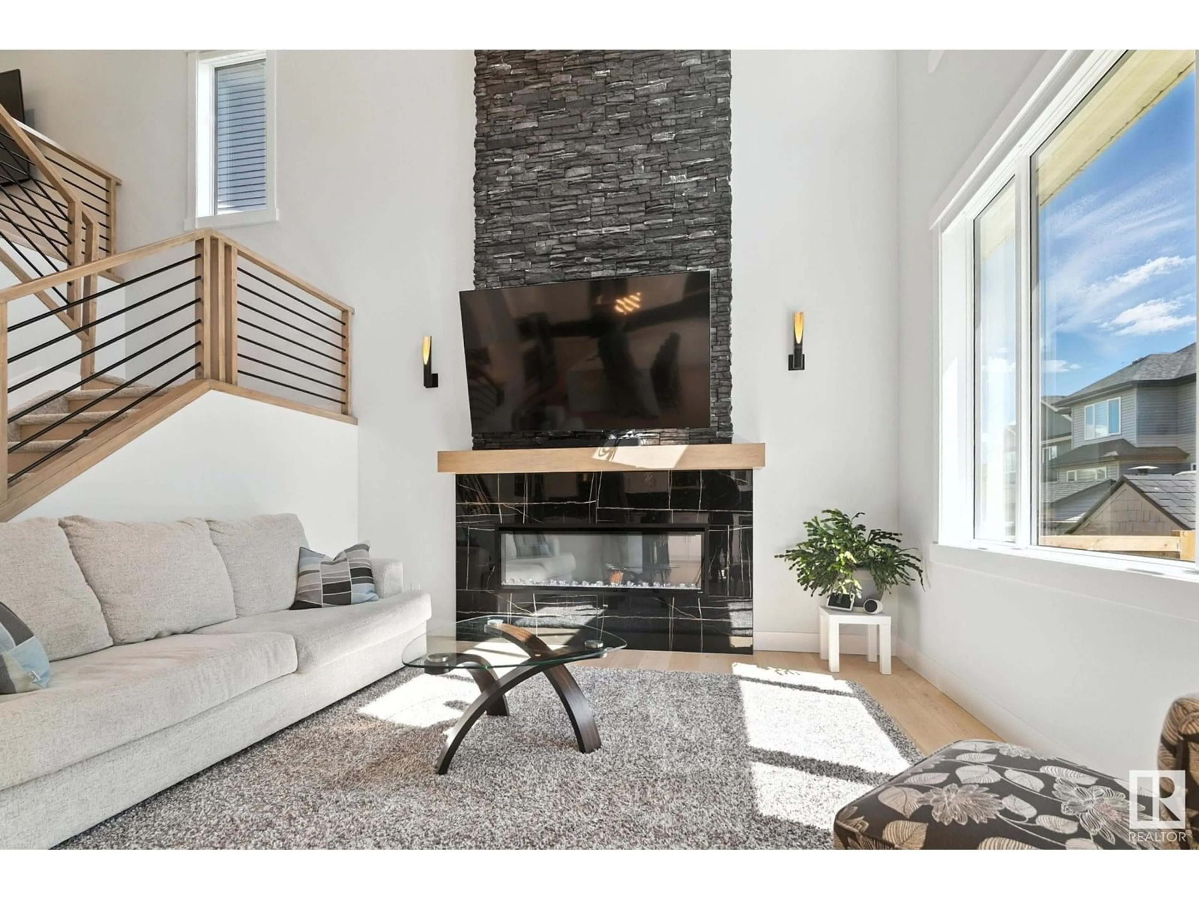 Living room with furniture, unknown for 53 AUTUMNWOOD CR, Spruce Grove Alberta T7X4R5
