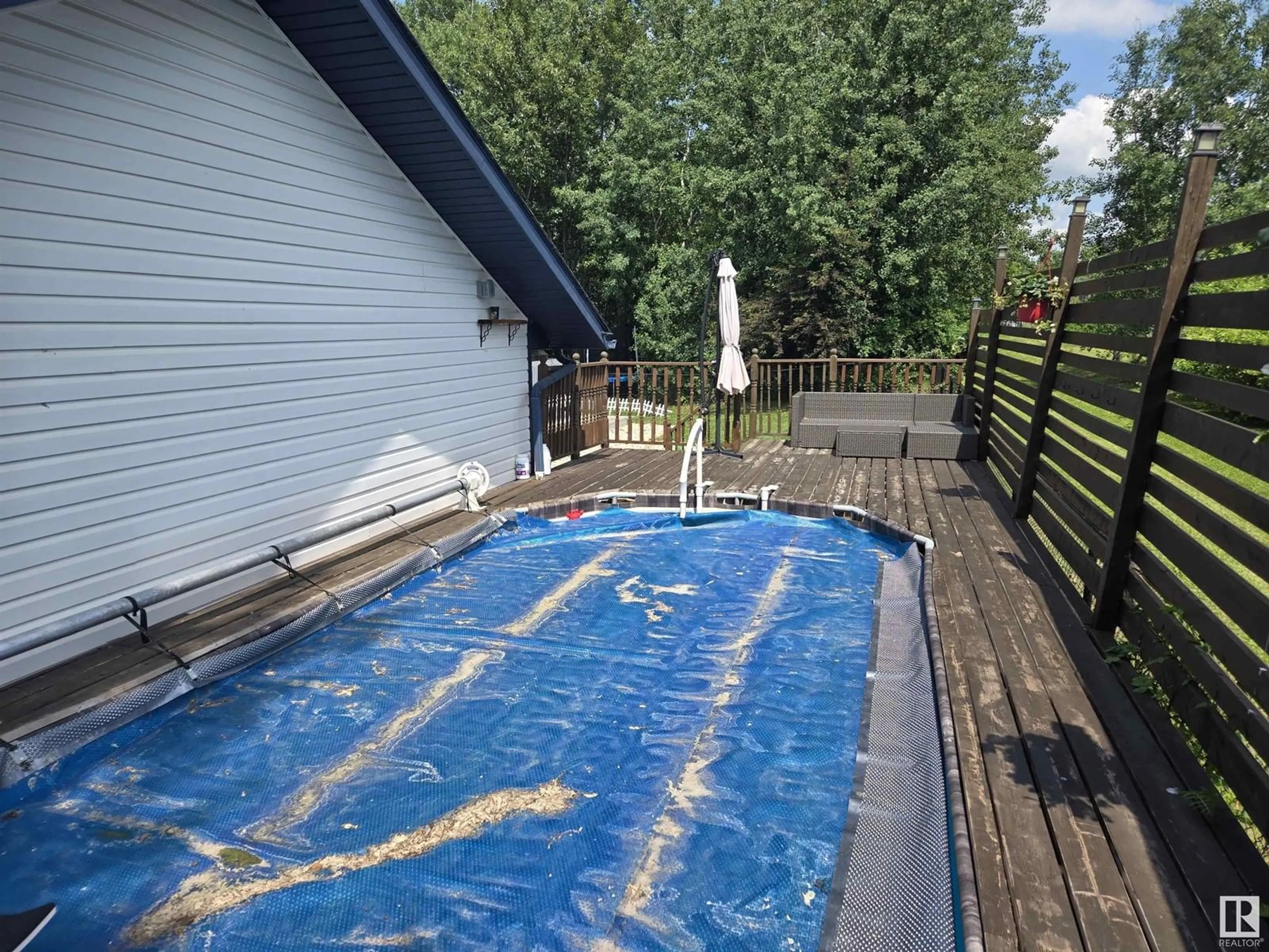Pool for 21 POWER DR, Rural Lac Ste. Anne County Alberta T0E0A0