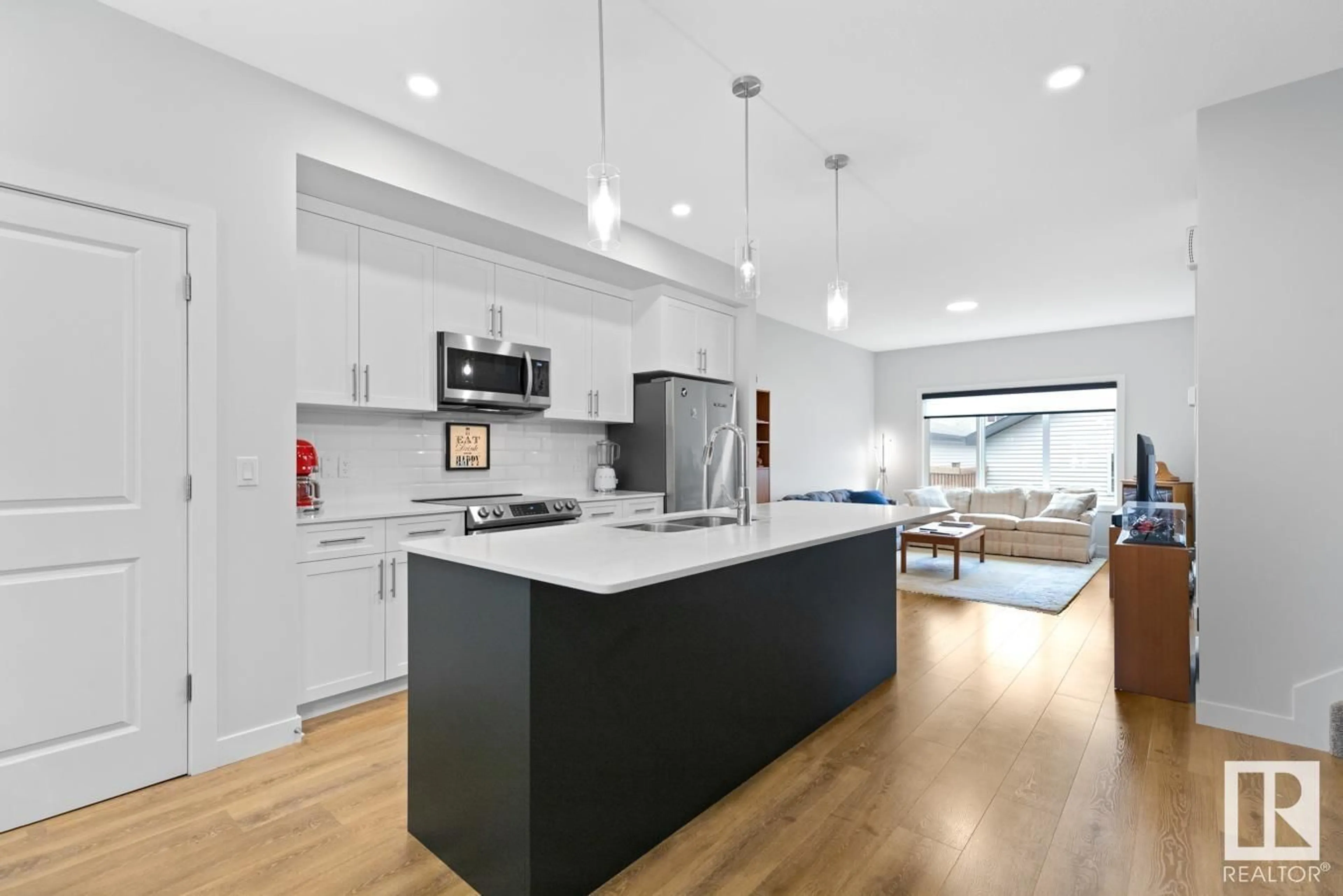 Open concept kitchen, unknown for 19330 26A AV, Edmonton Alberta T6M1L2