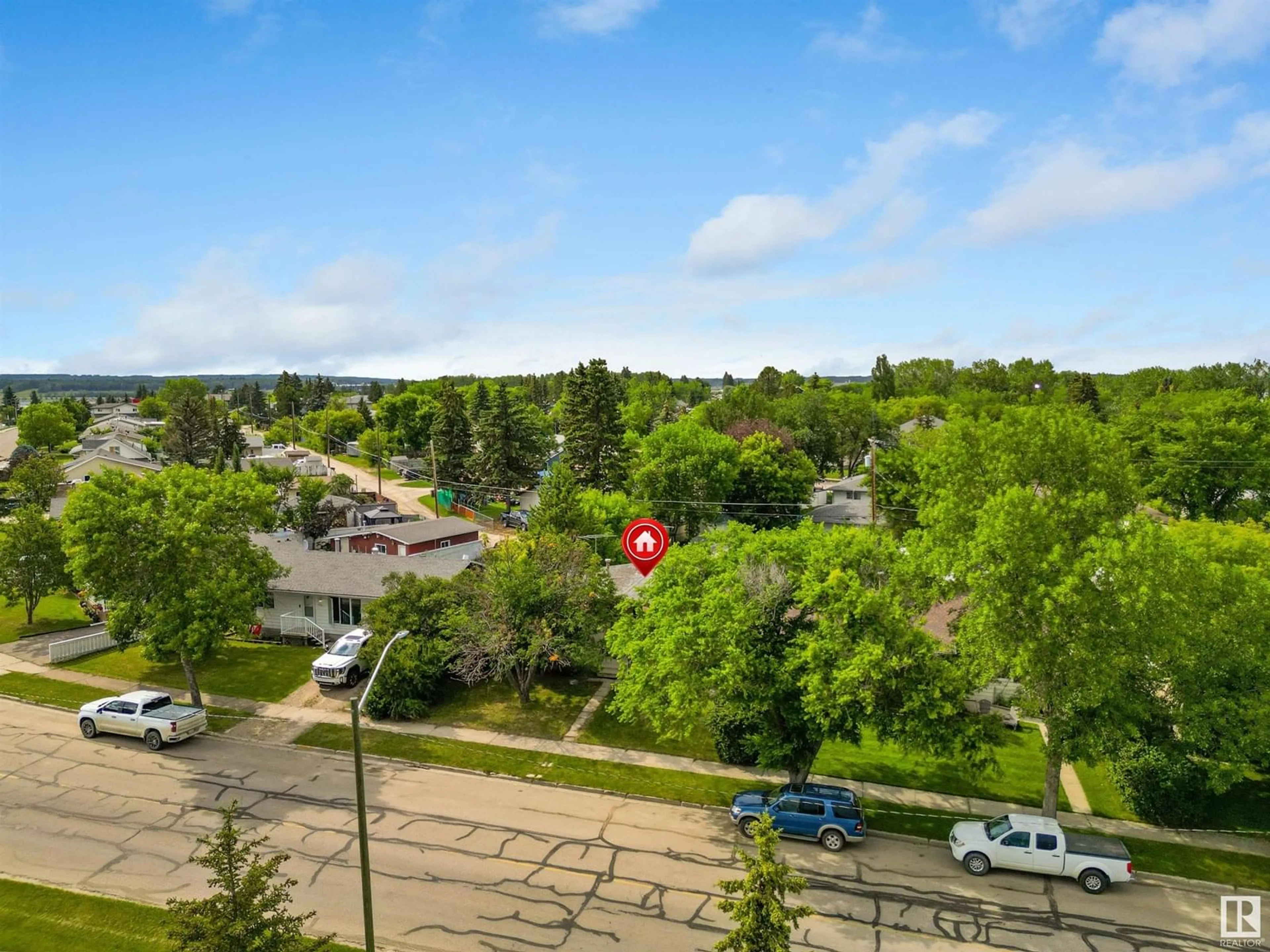 A pic from outside/outdoor area/front of a property/back of a property/a pic from drone, city buildings view from balcony for 4616 46 AVENUE, Drayton Valley Alberta T7A1H6