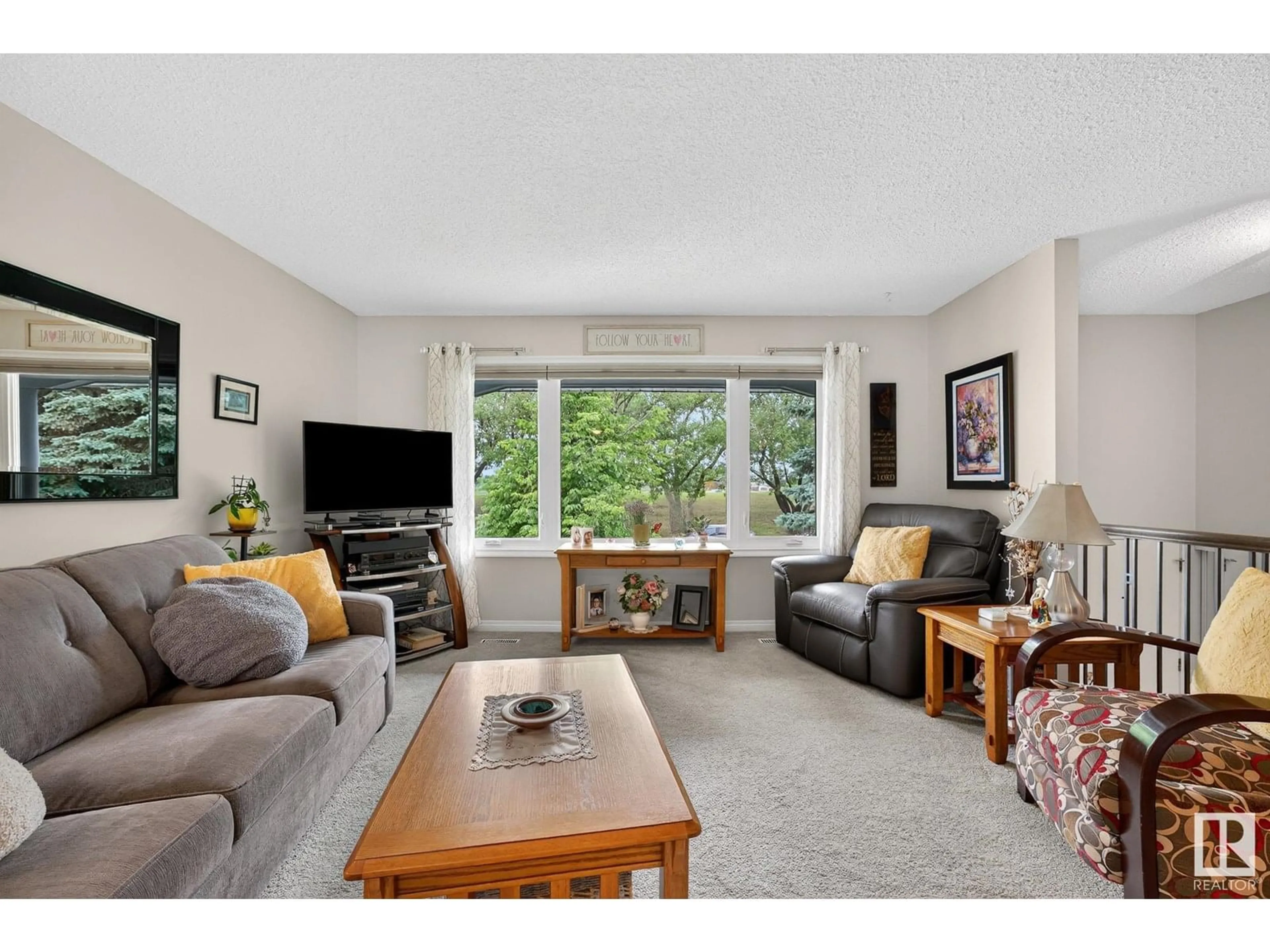 Living room with furniture, unknown for 70 HURON ST, Devon Alberta T9G1S2