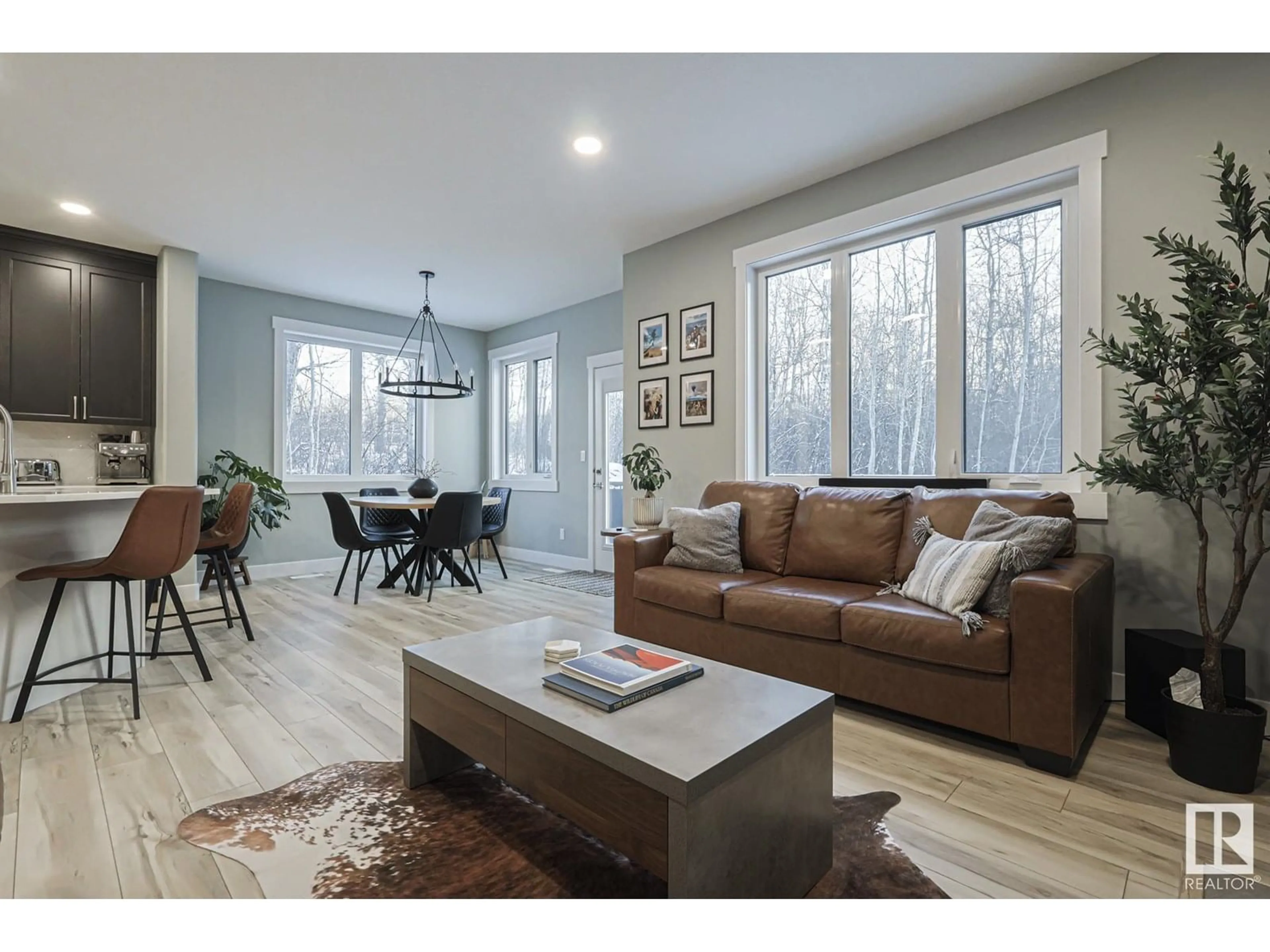Living room with furniture, wood/laminate floor for 5 - 54419 RGE ROAD 14, Rural Lac Ste. Anne County Alberta T0E1V0
