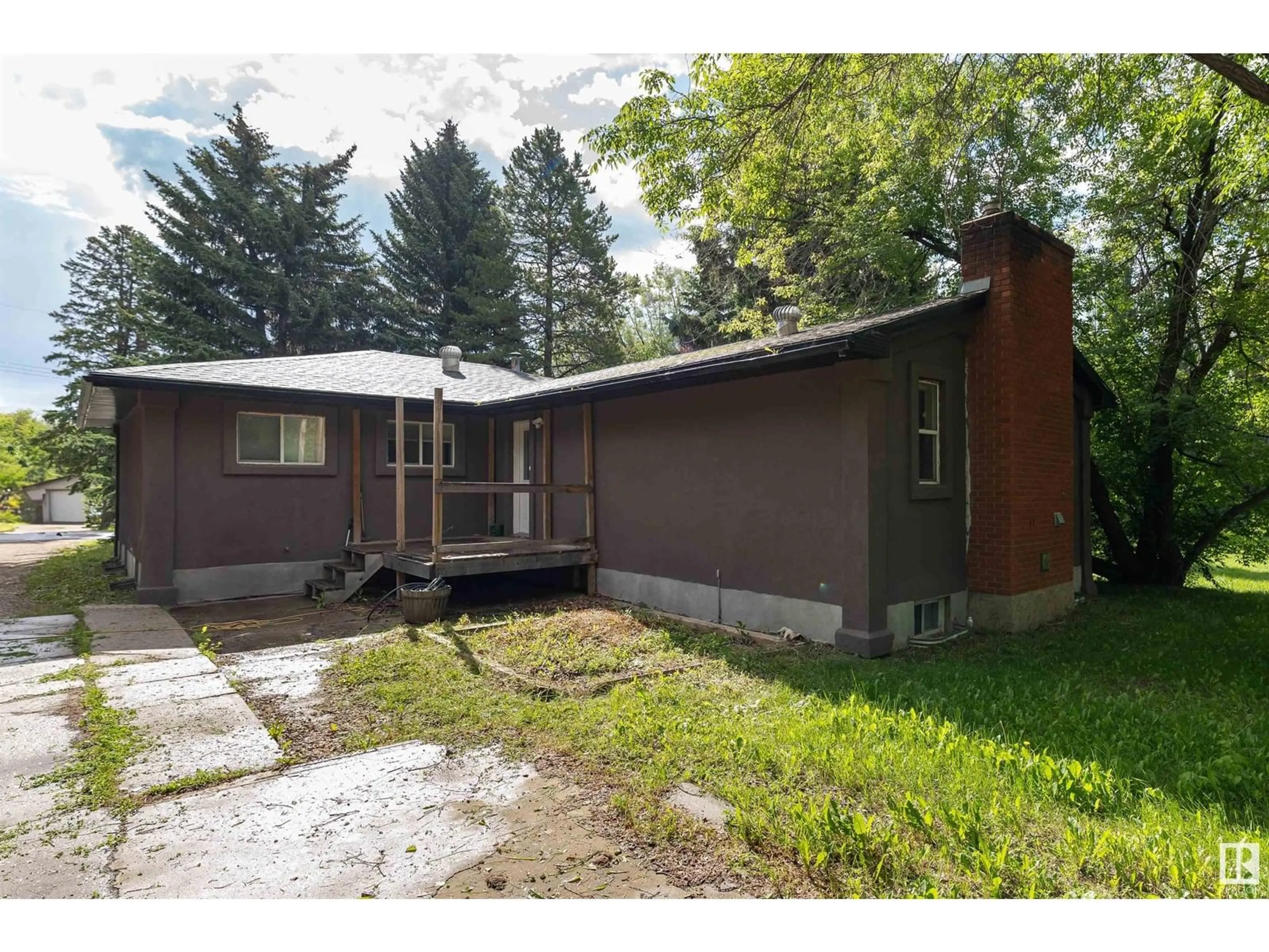 Unknown for NW - 9712 209 ST, Edmonton Alberta T5T5X9