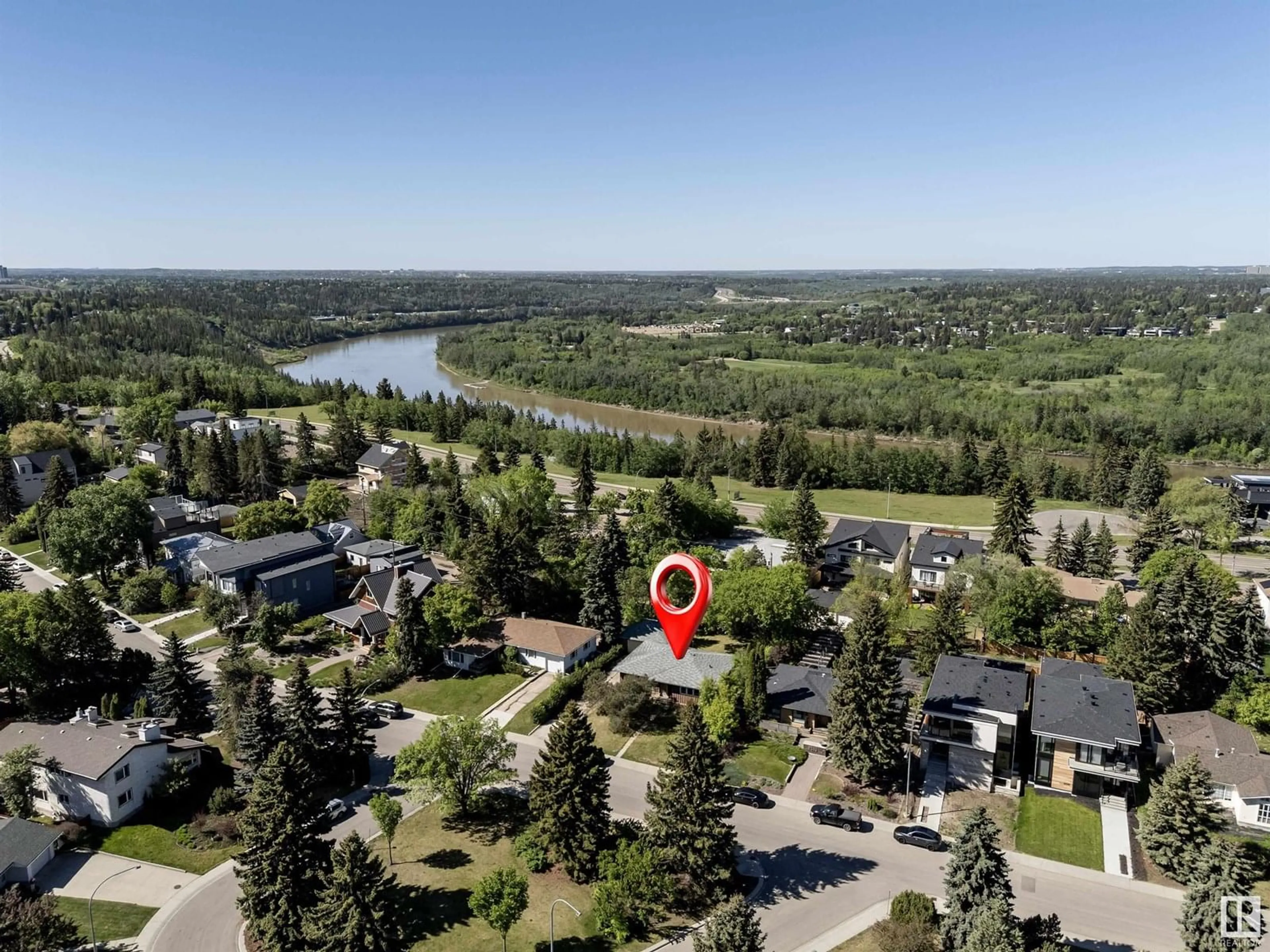 A pic from outside/outdoor area/front of a property/back of a property/a pic from drone, water/lake/river/ocean view for 8348 120 ST, Edmonton Alberta T6G1K2