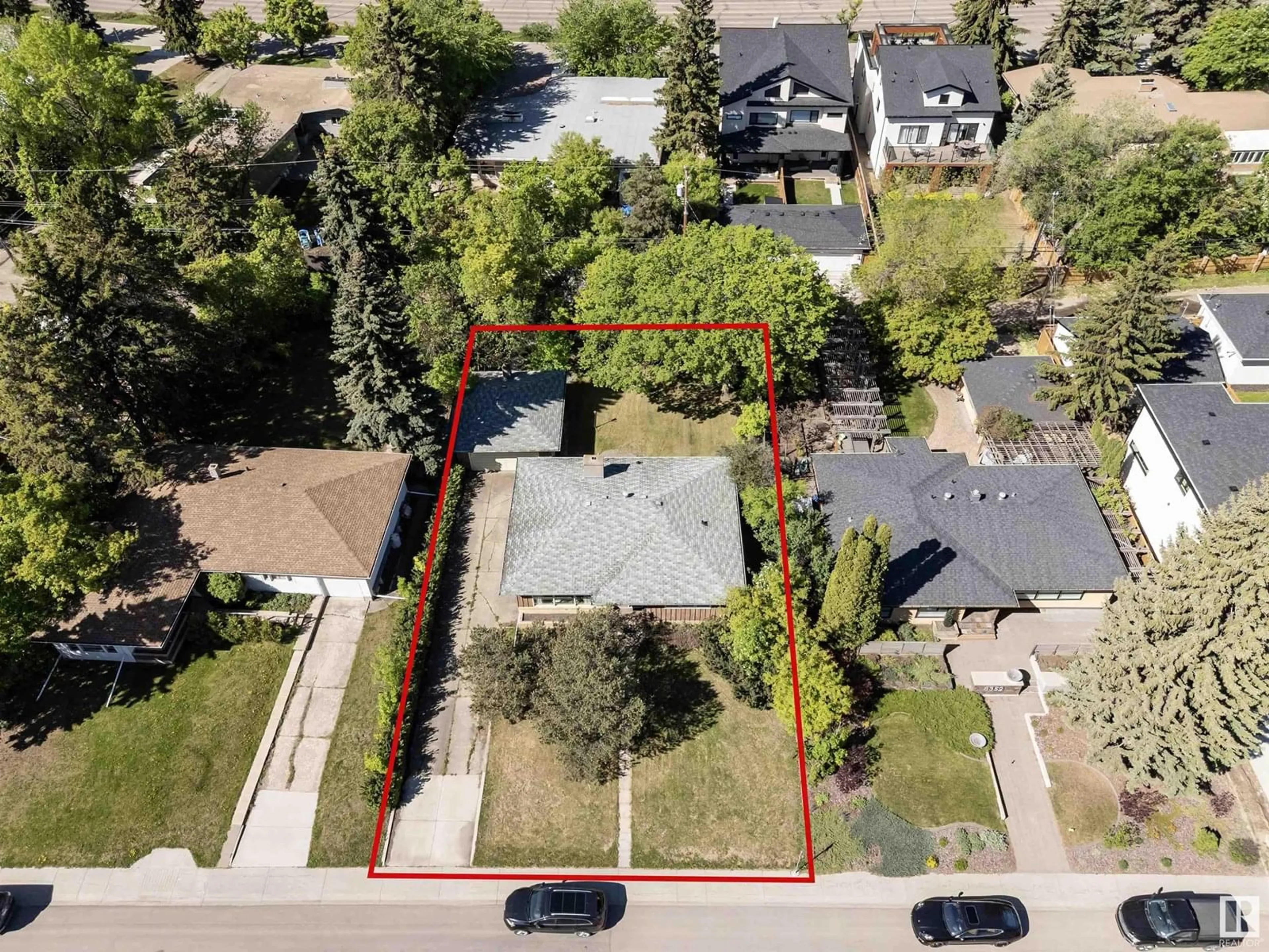 A pic from outside/outdoor area/front of a property/back of a property/a pic from drone, street for 8348 120 ST, Edmonton Alberta T6G1K2