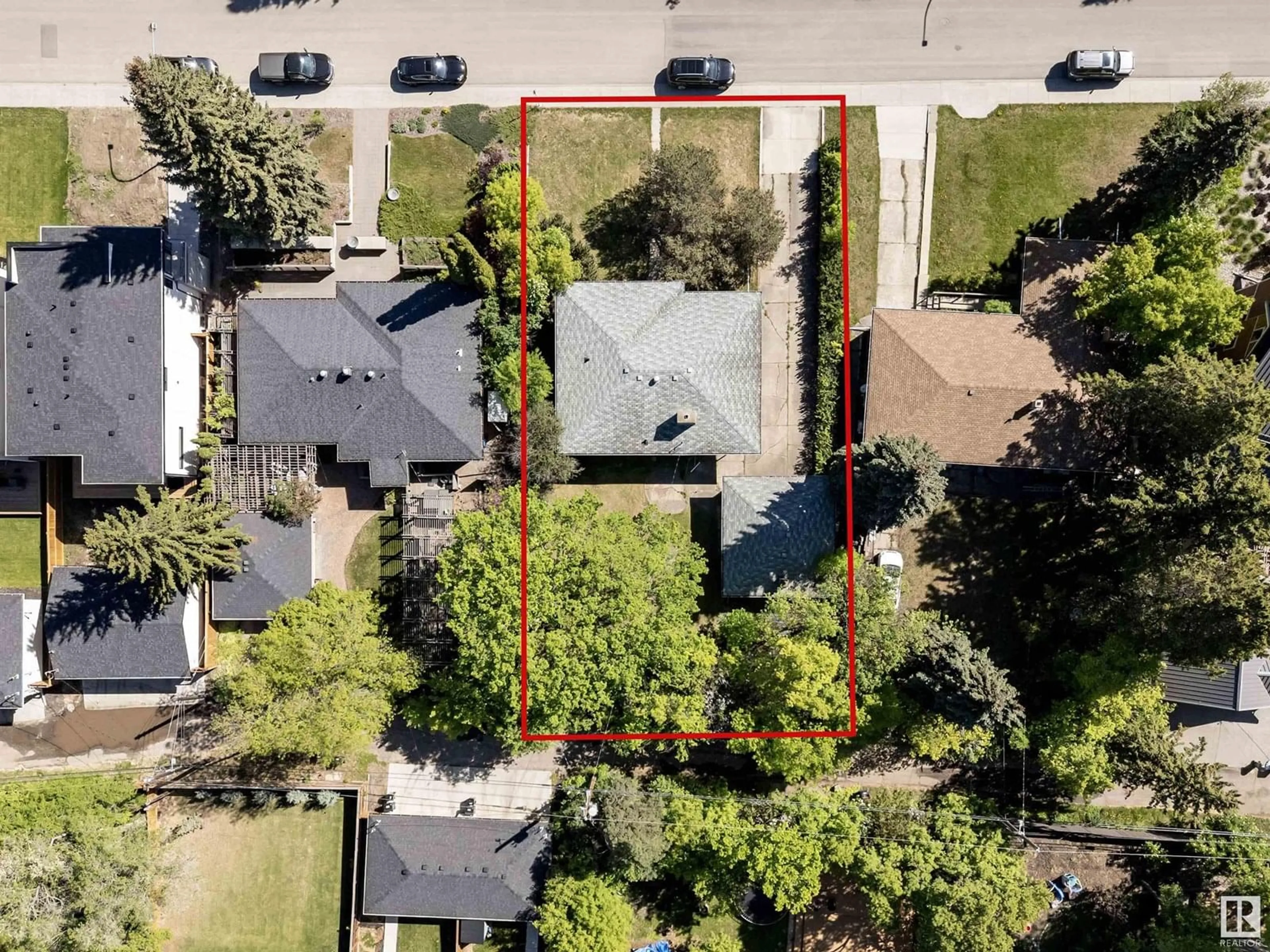 A pic from outside/outdoor area/front of a property/back of a property/a pic from drone, street for 8348 120 ST, Edmonton Alberta T6G1K2