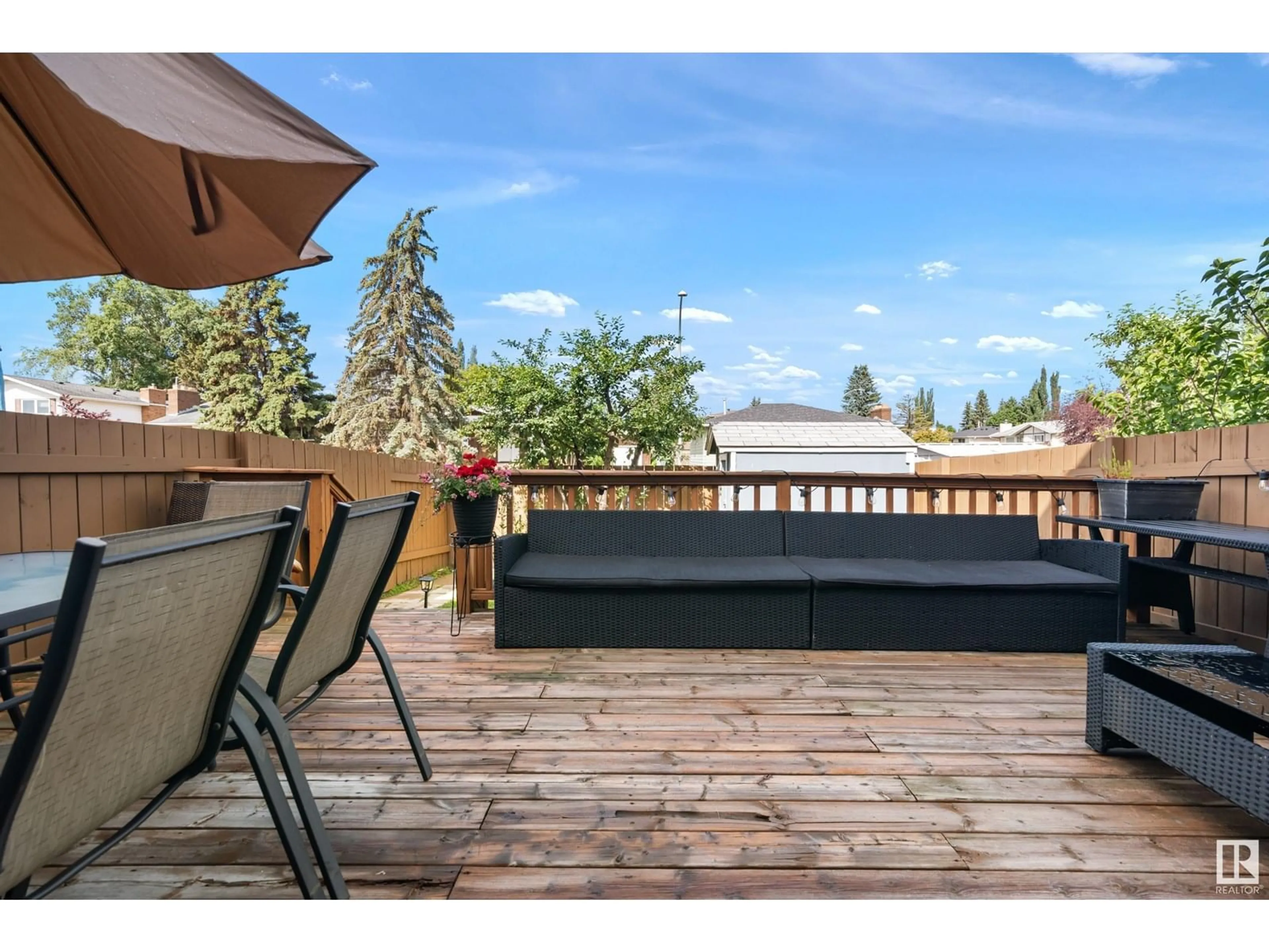Patio, water/lake/river/ocean view for #14 - 18315 89 AV, Edmonton Alberta T5T1X2