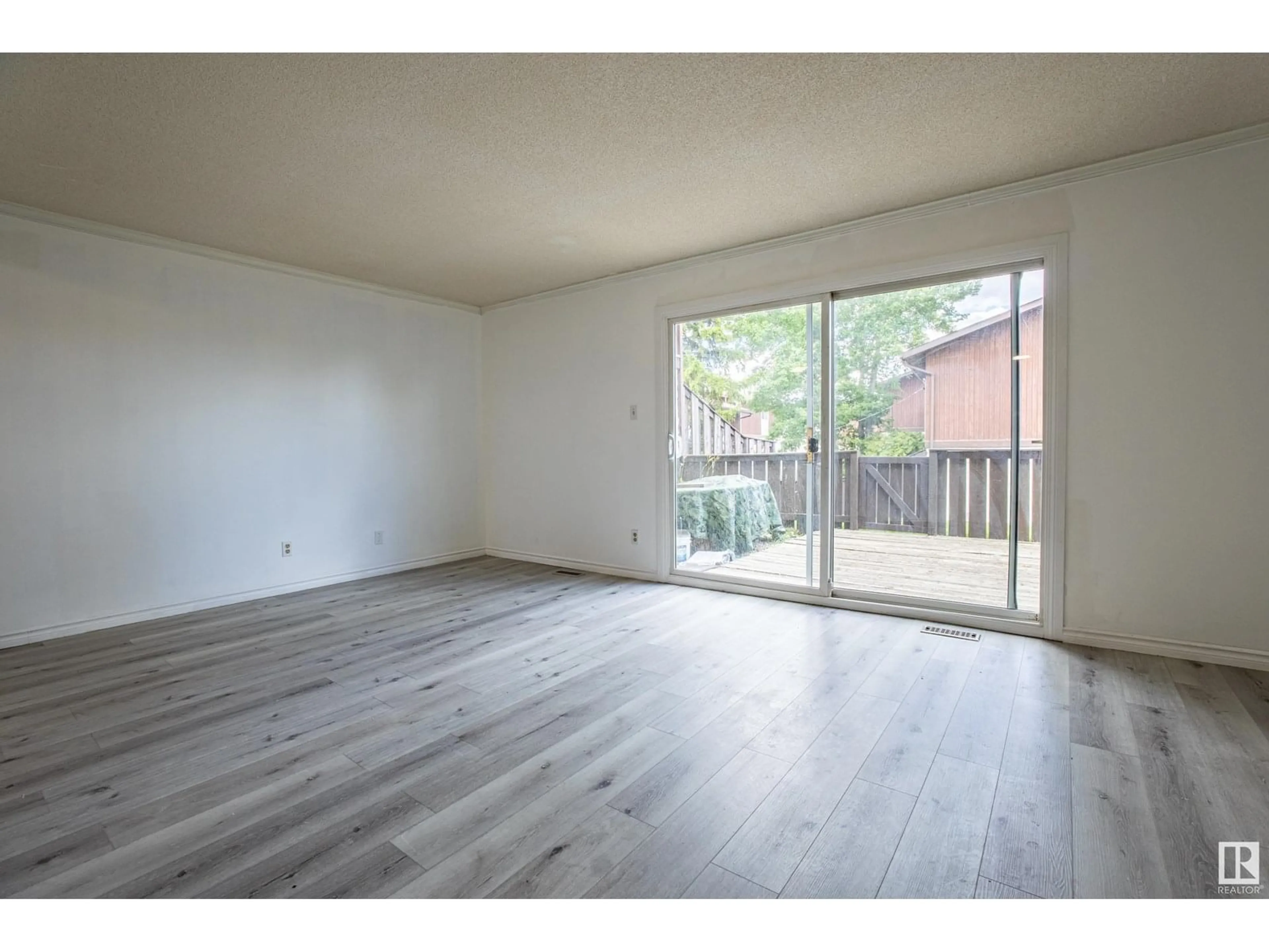 A pic of a room for NW - 7605 176 ST, Edmonton Alberta T5T0J4