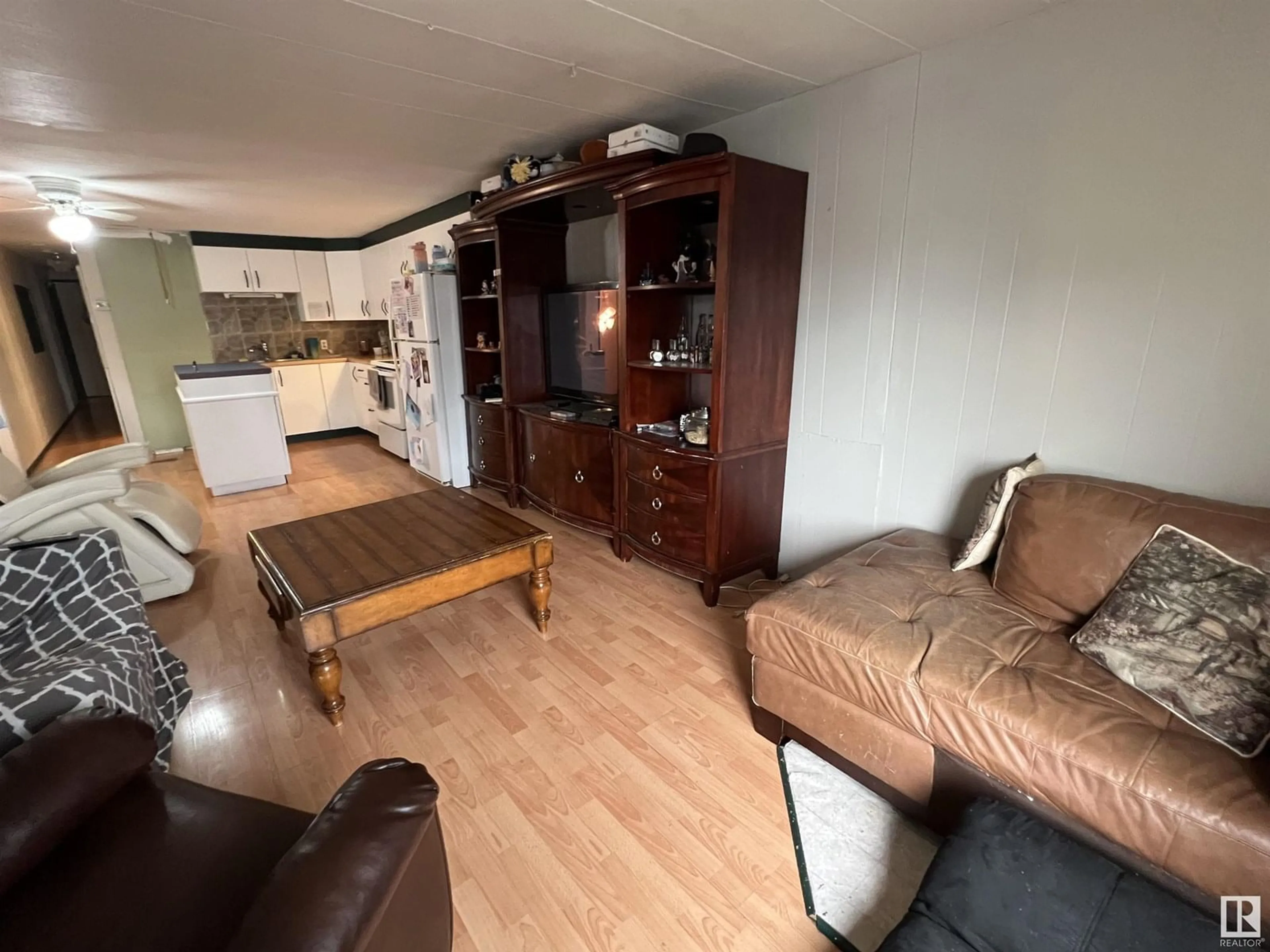 A pic of a room for #30 - 10410 101A ST, Morinville Alberta T8R1B1