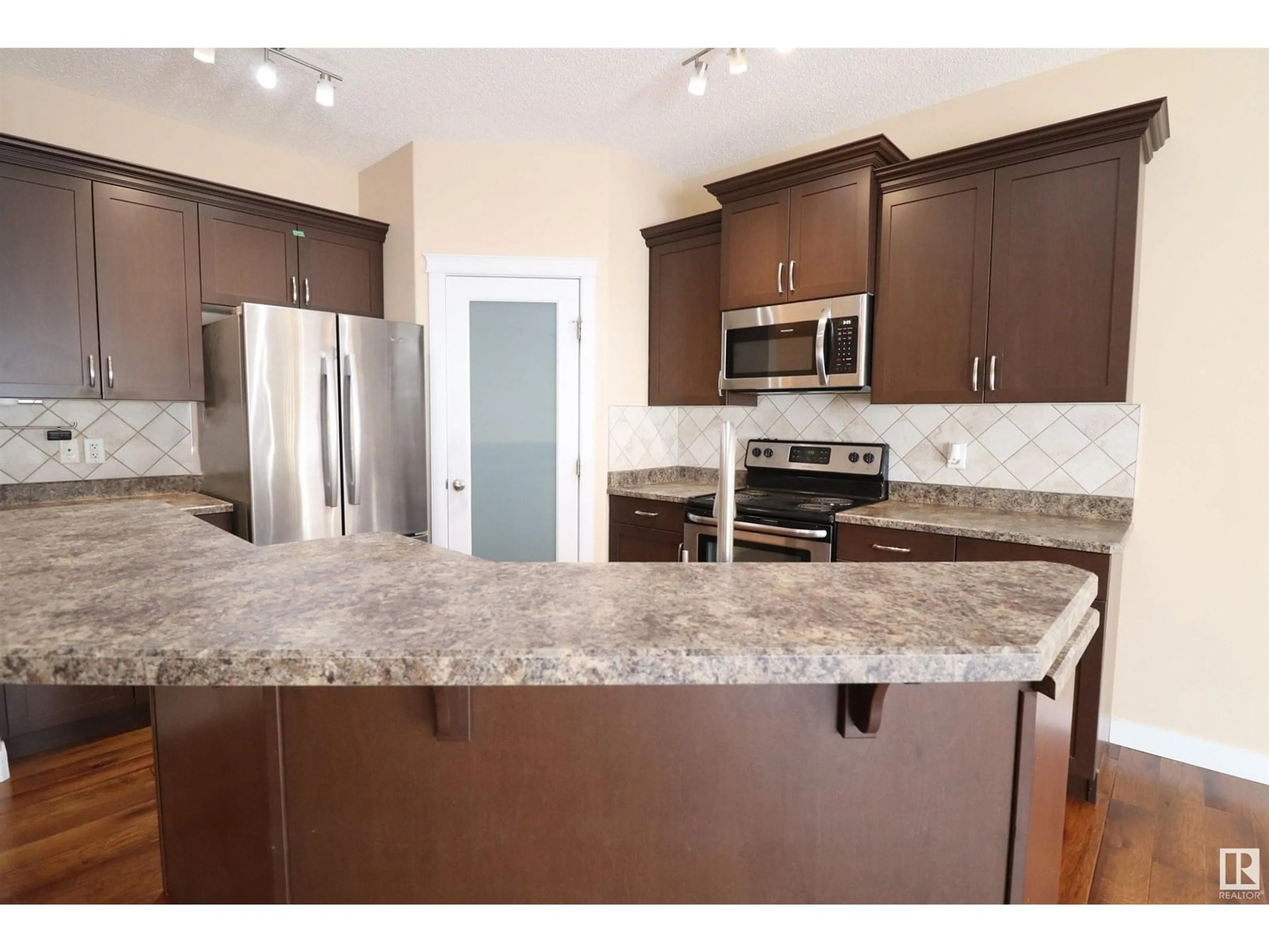 Open concept kitchen, ceramic/tile floor for #17 - 340 SPRUCE RIDGE RD, Spruce Grove Alberta T7X0J4