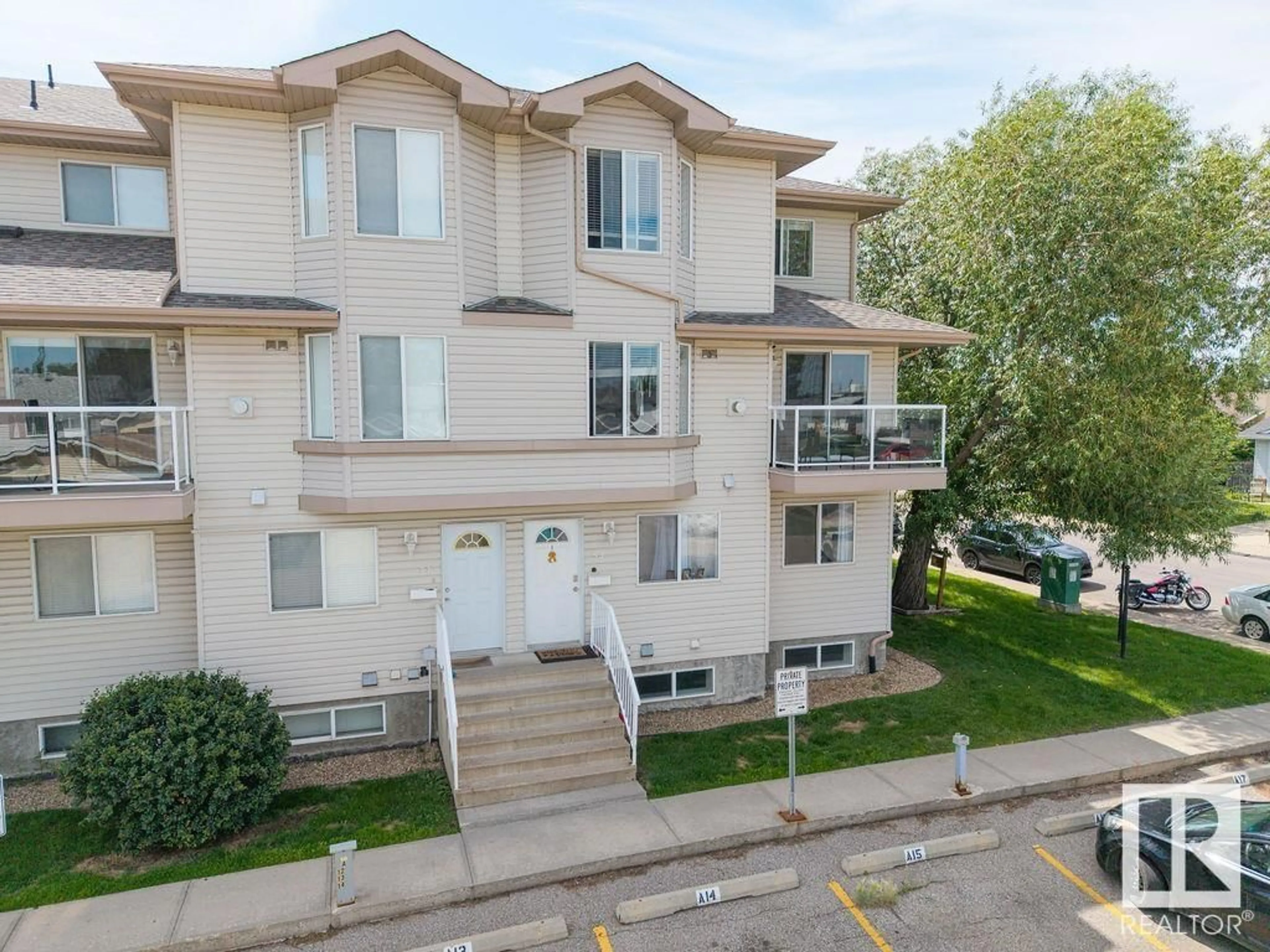 A pic from outside/outdoor area/front of a property/back of a property/a pic from drone, street for 54 - 2505 42 ST NW, Edmonton Alberta T6L7G8