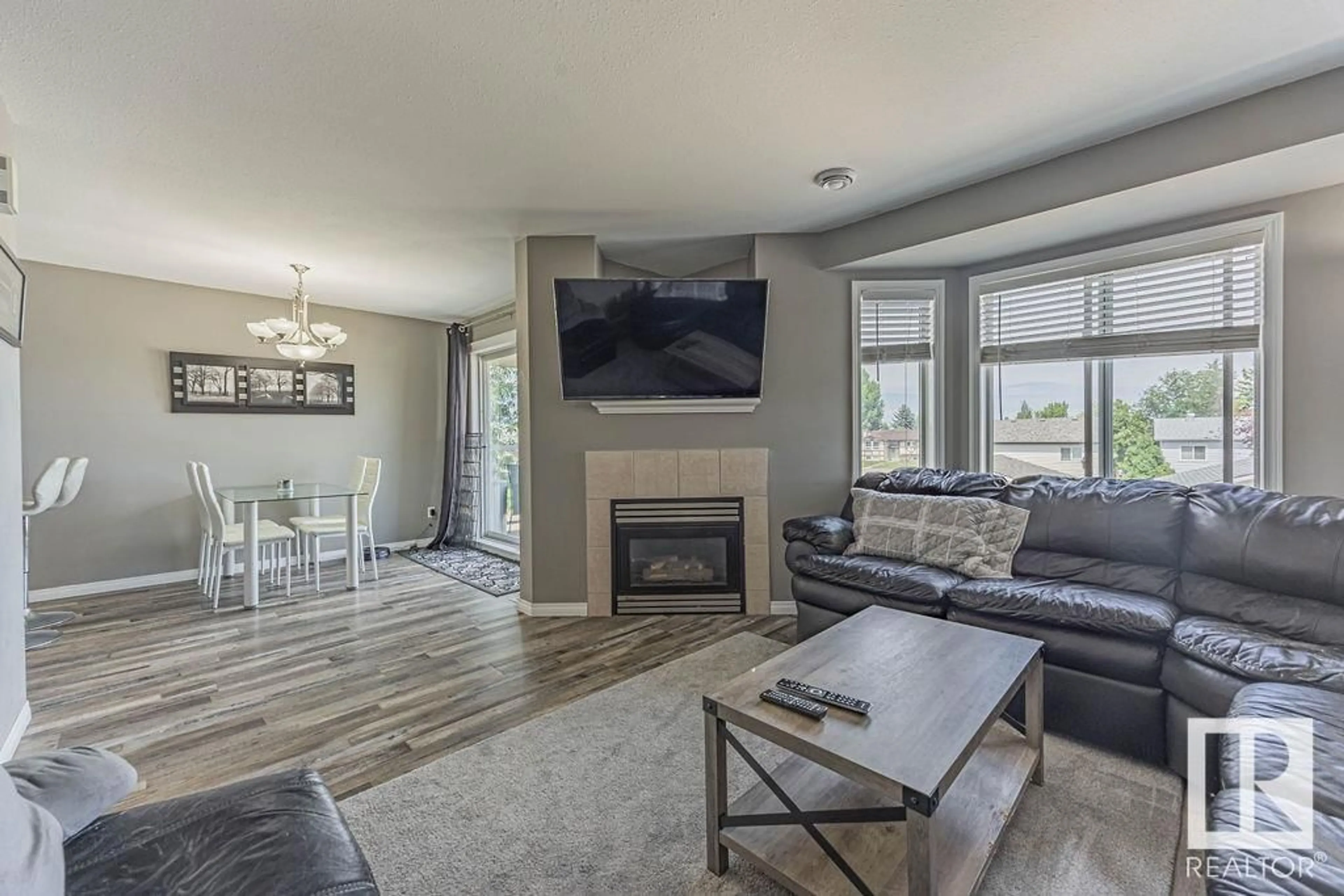 Living room with furniture, unknown for 54 - 2505 42 ST NW, Edmonton Alberta T6L7G8
