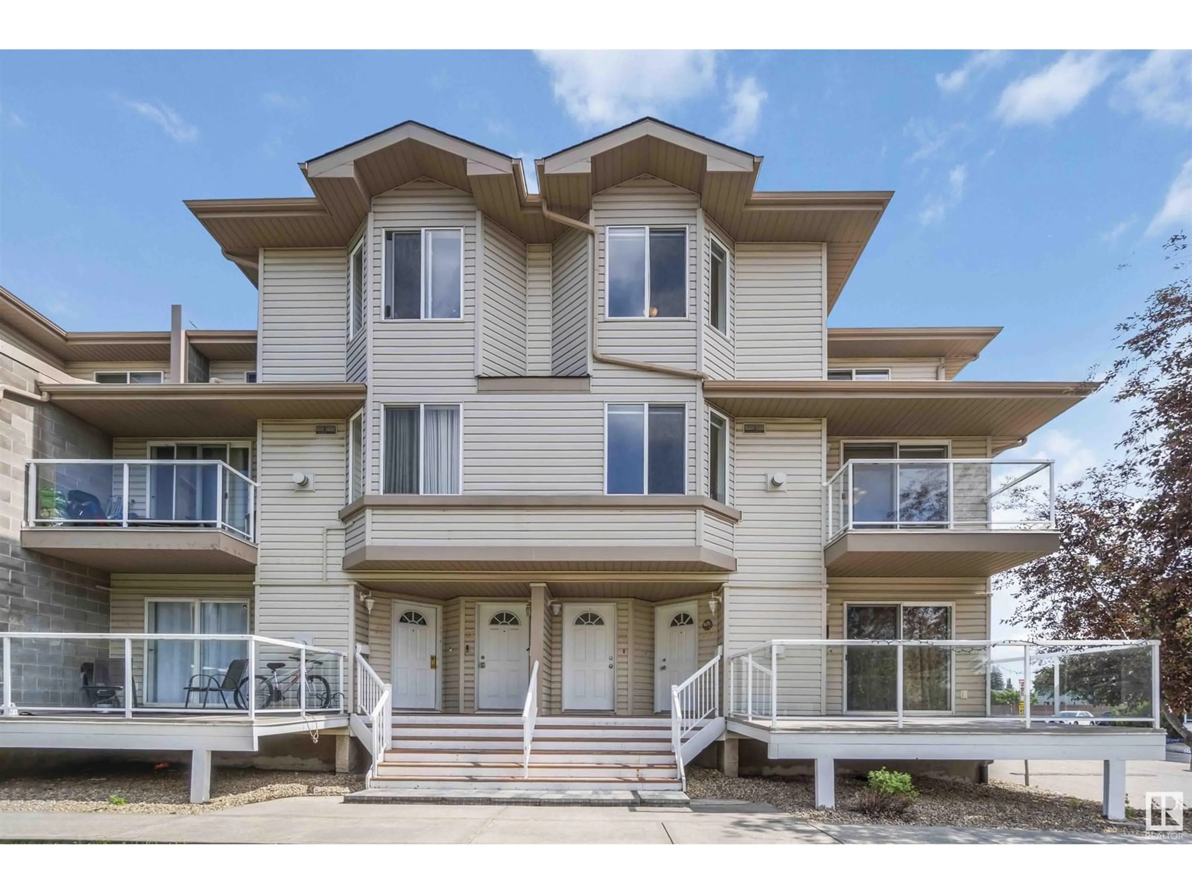 Home with vinyl exterior material, unknown for #25 - 2505 42 ST, Edmonton Alberta T6L7G8