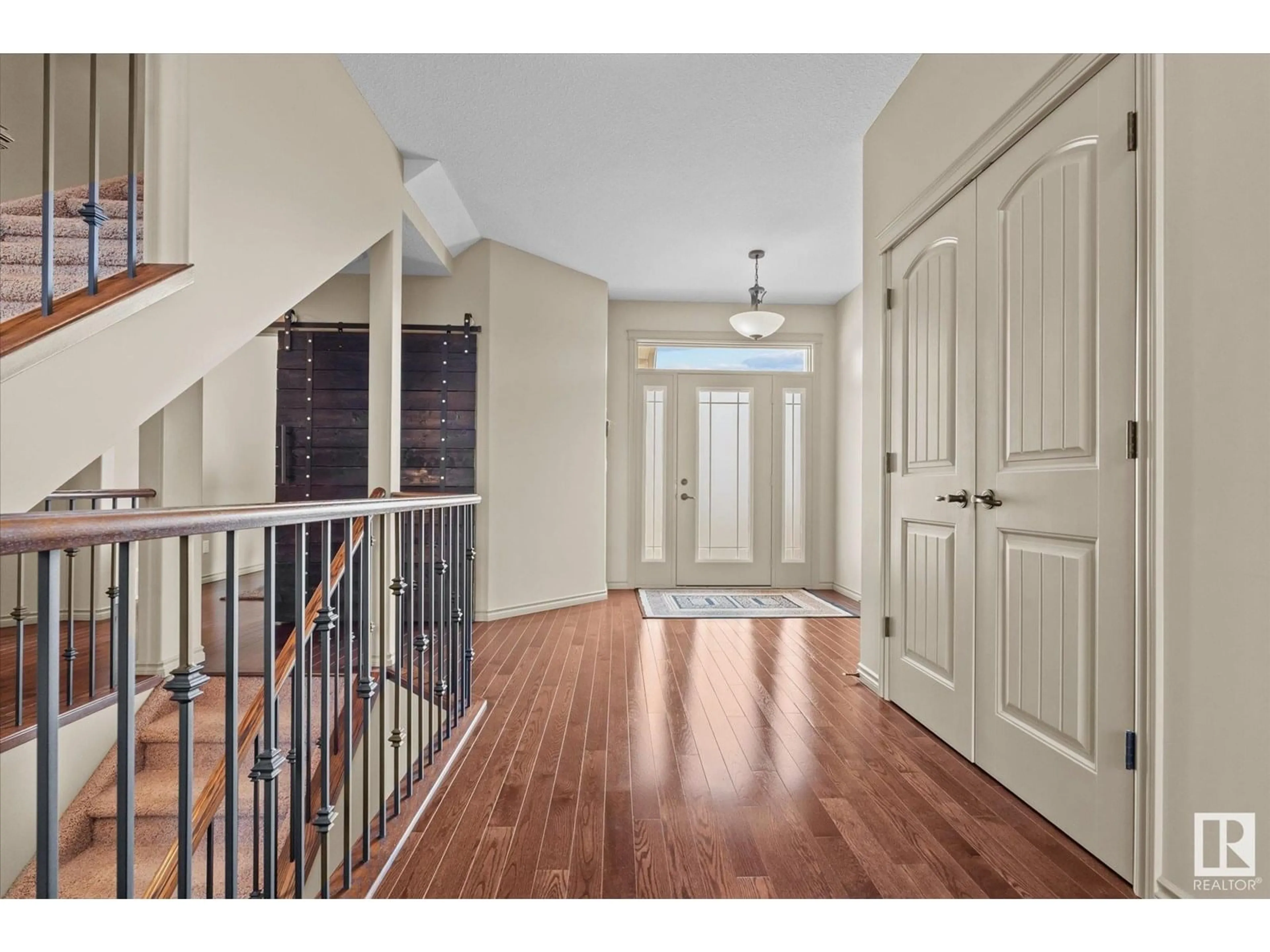 Indoor entryway for NW - 4812 212 ST, Edmonton Alberta T6M0G2