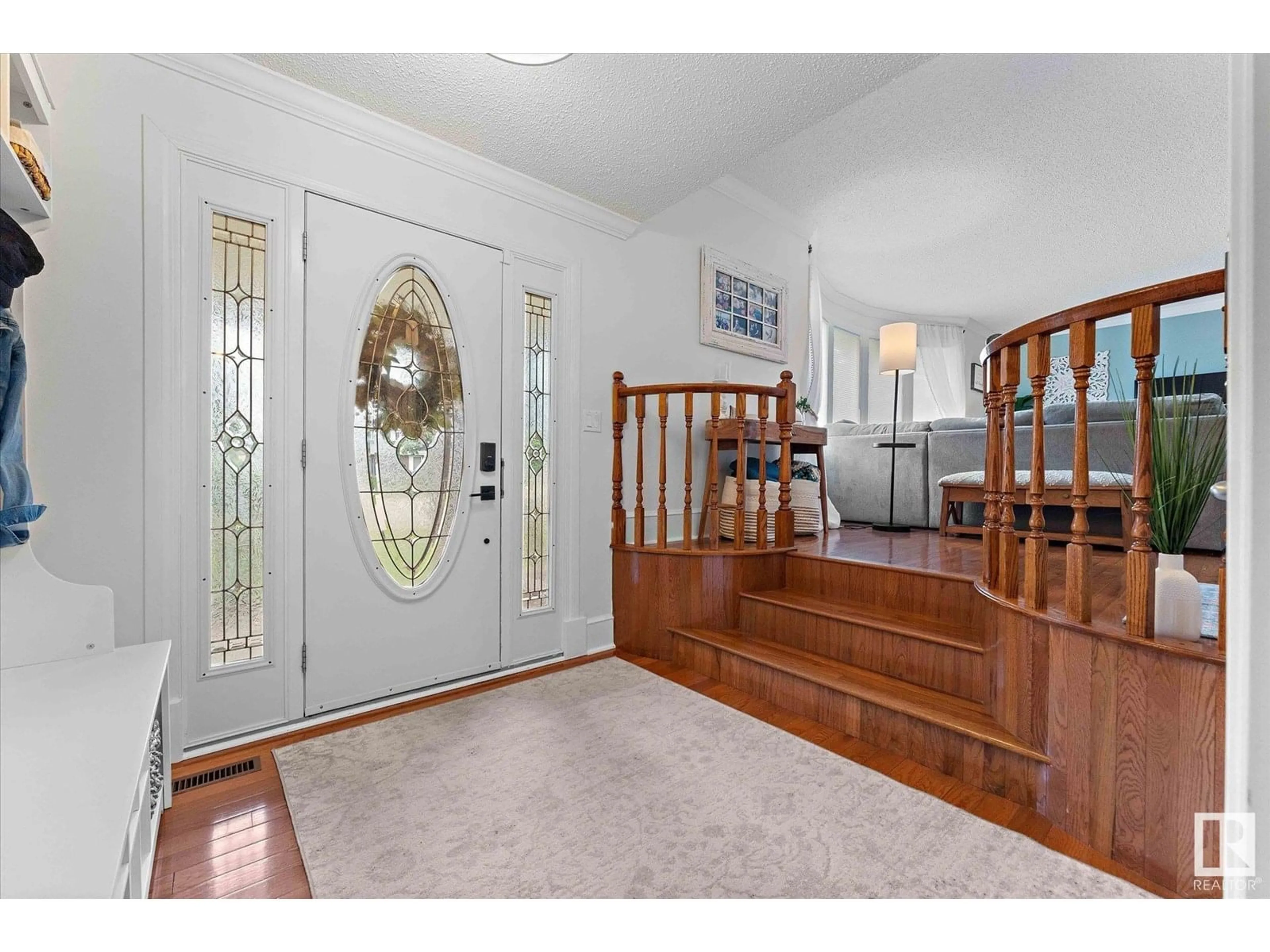 Indoor entryway for 9910 83A ST, Fort Saskatchewan Alberta T8L3C3