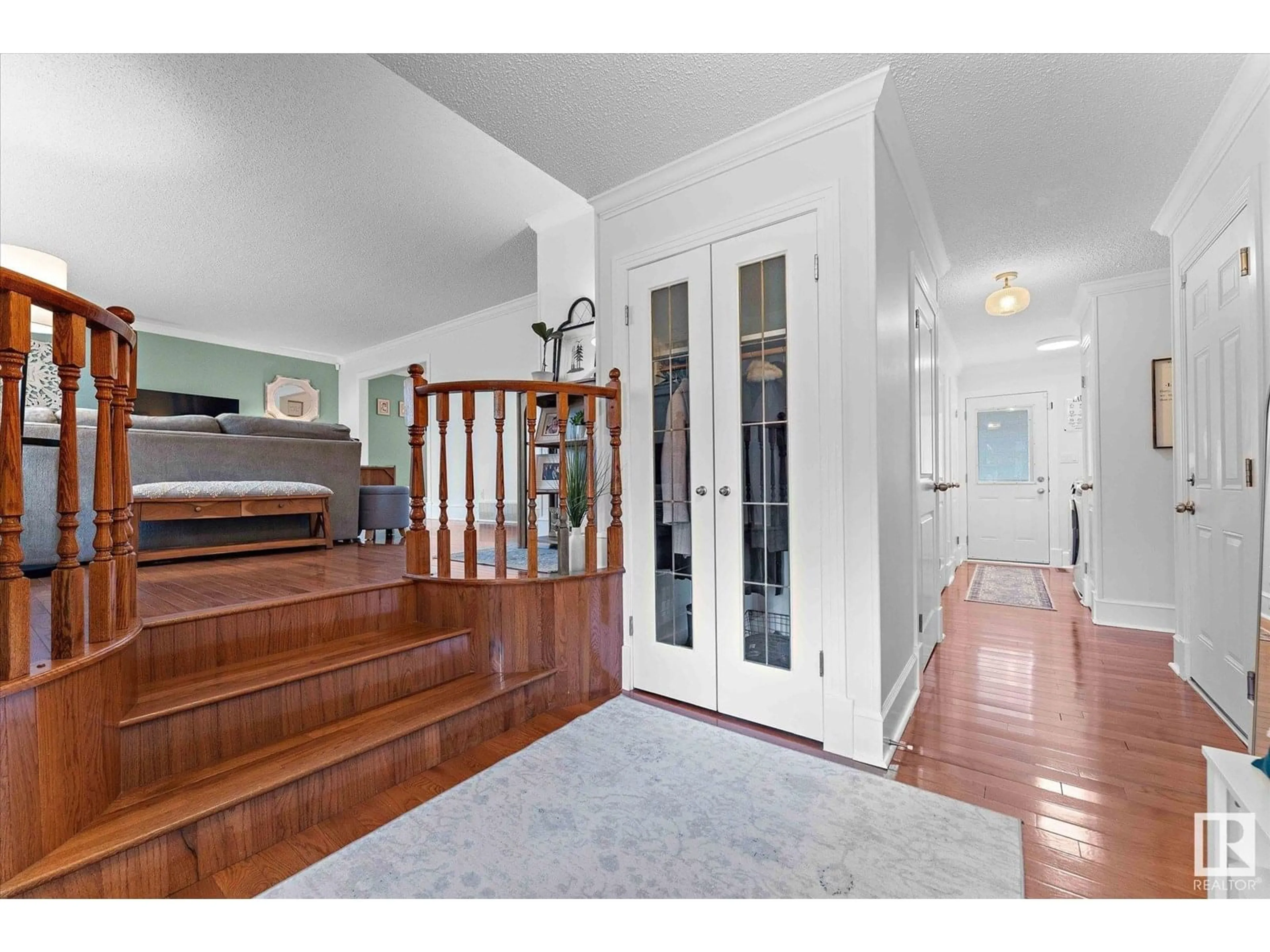 Indoor entryway for 9910 83A ST, Fort Saskatchewan Alberta T8L3C3
