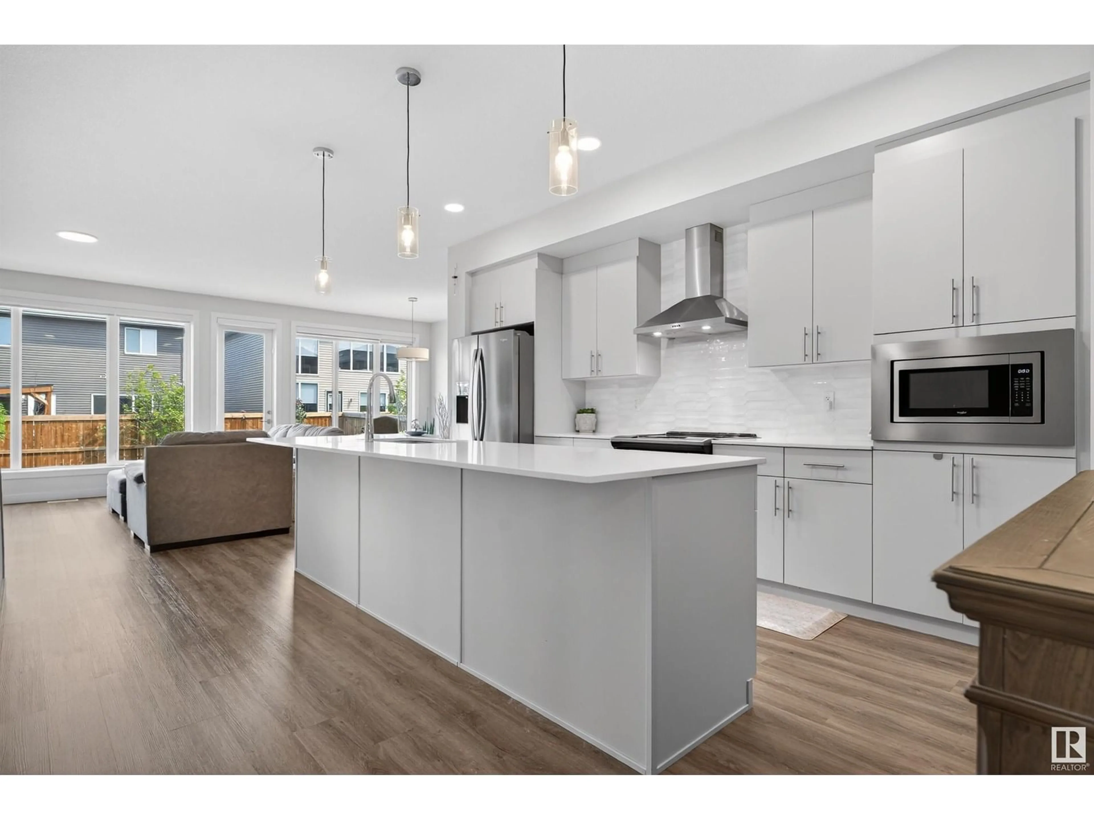 Open concept kitchen, unknown for 1614 ENRIGHT WY, Edmonton Alberta T6M0Z3