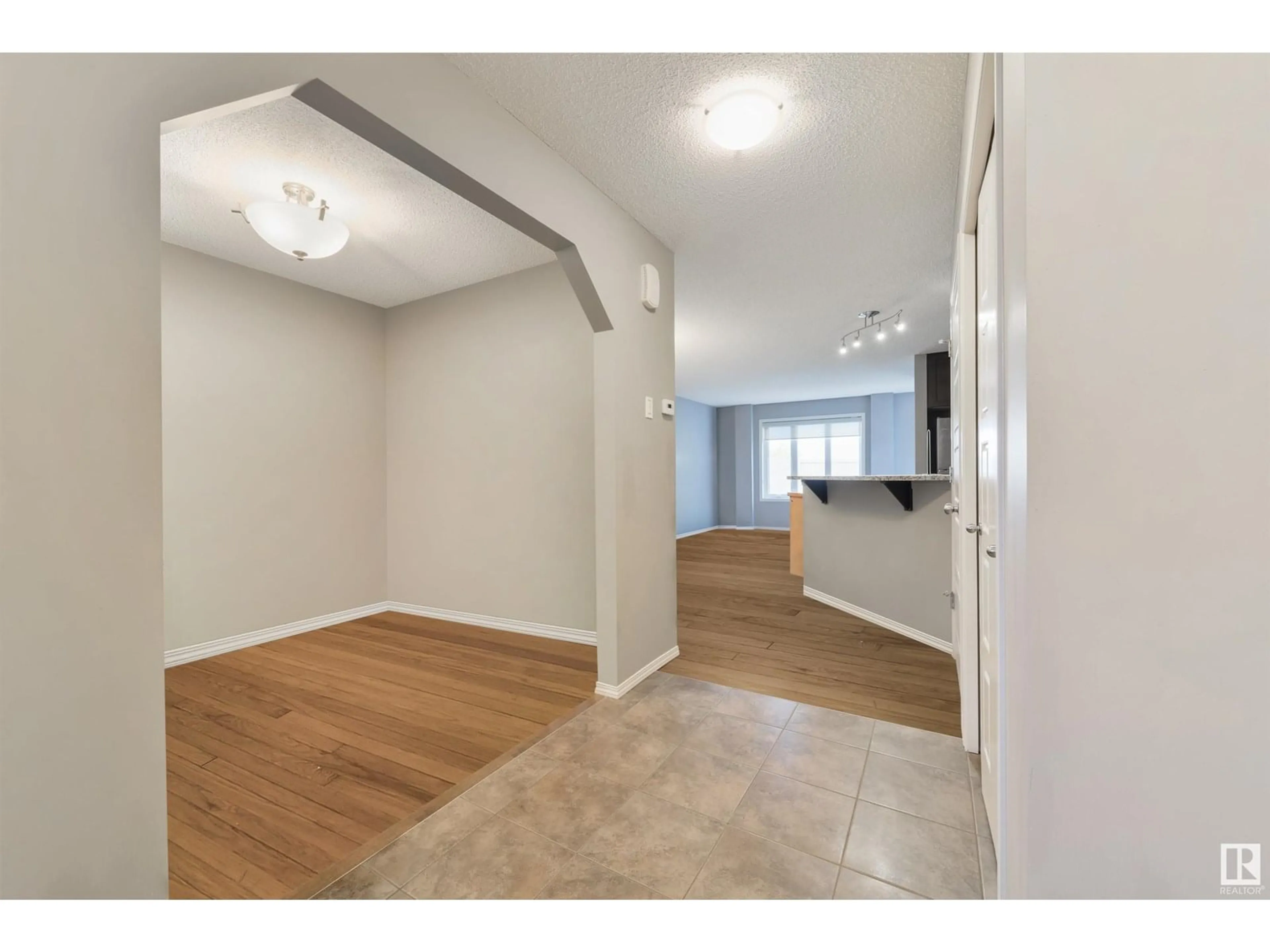 Unknown for 7161 CARDINAL WY, Edmonton Alberta T6W2Y3
