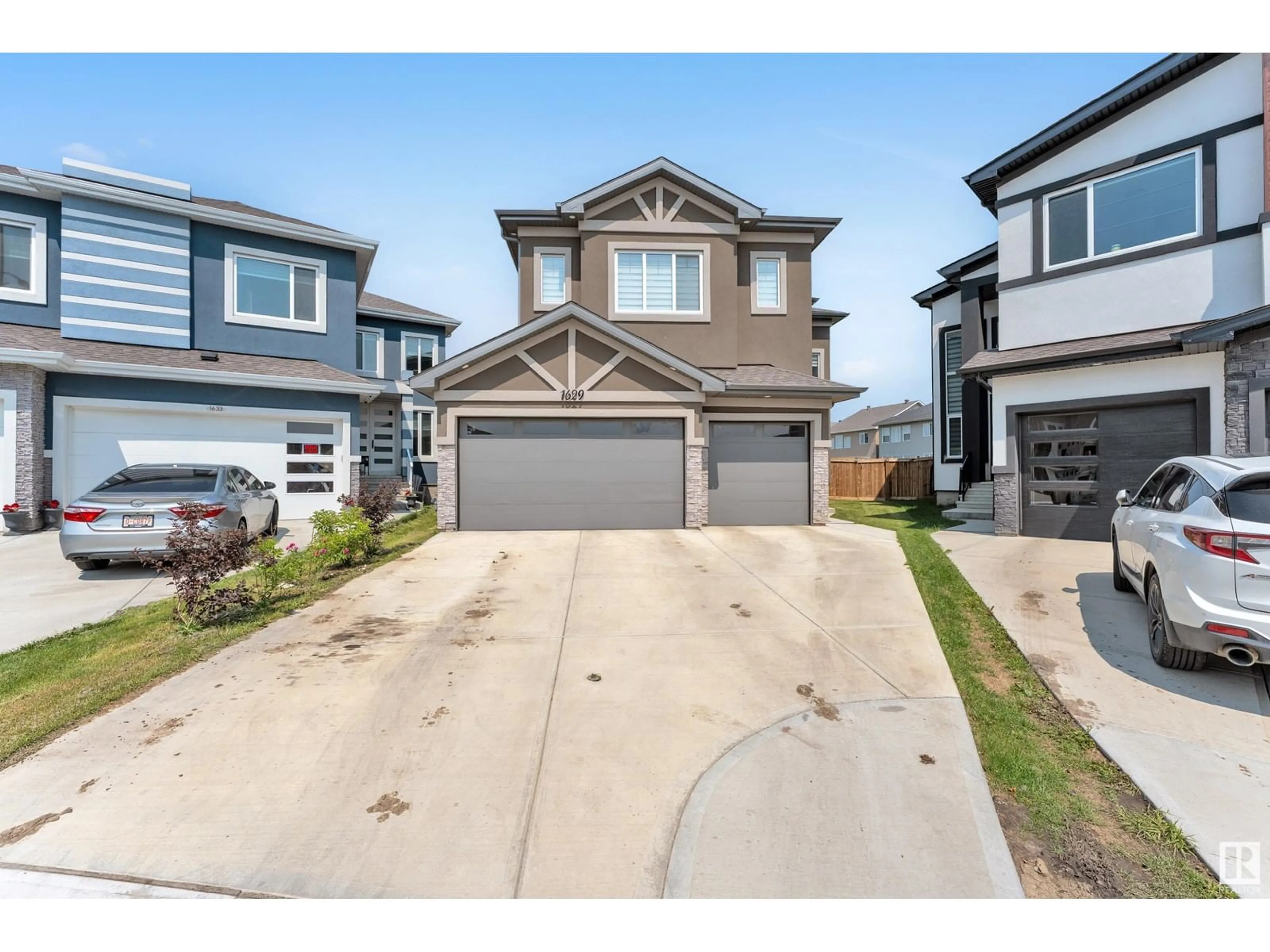 Unknown for 1629 16A ST, Edmonton Alberta T6T2S1