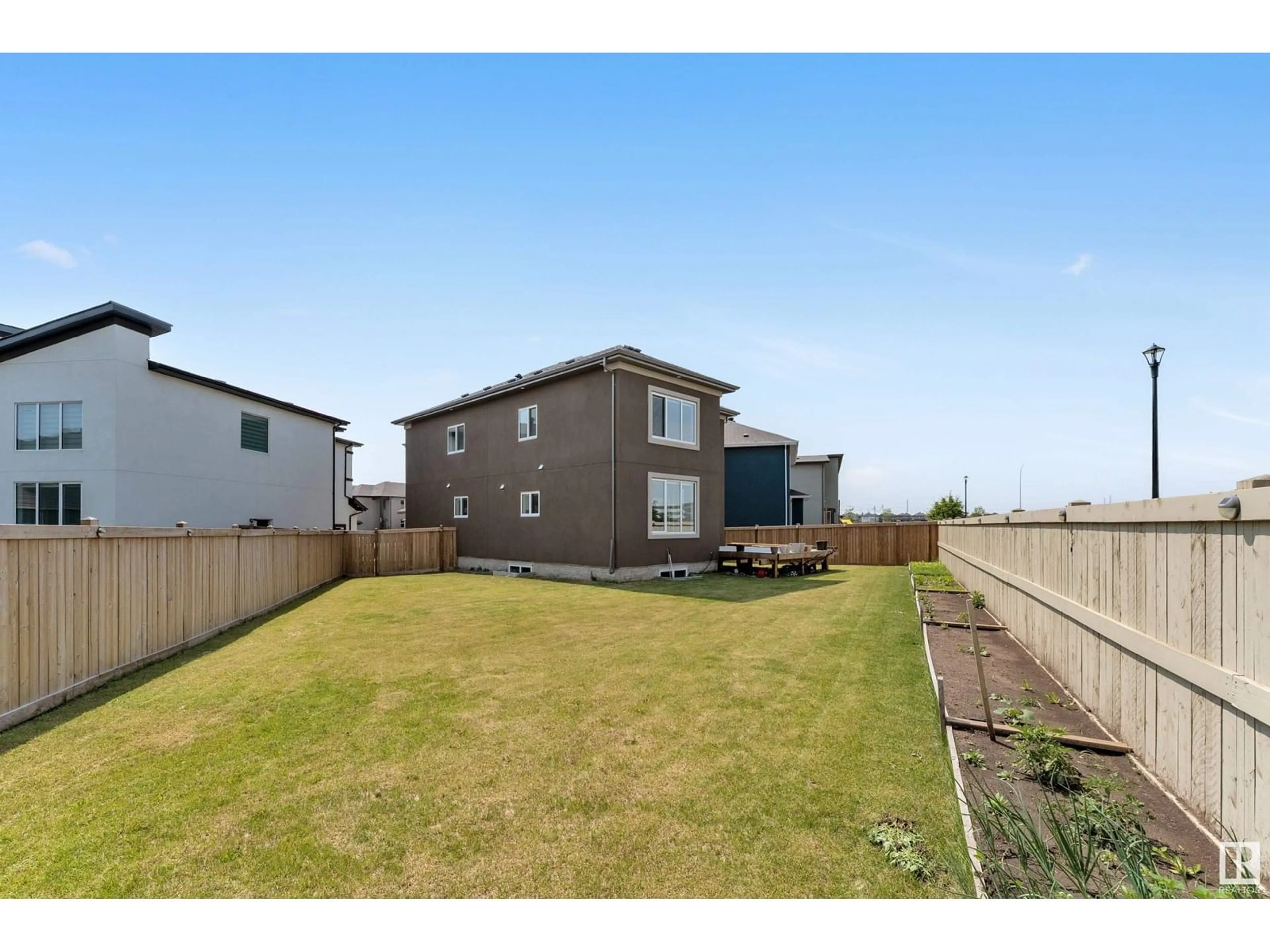A pic from outside/outdoor area/front of a property/back of a property/a pic from drone, water/lake/river/ocean view for 1629 16A ST, Edmonton Alberta T6T2S1