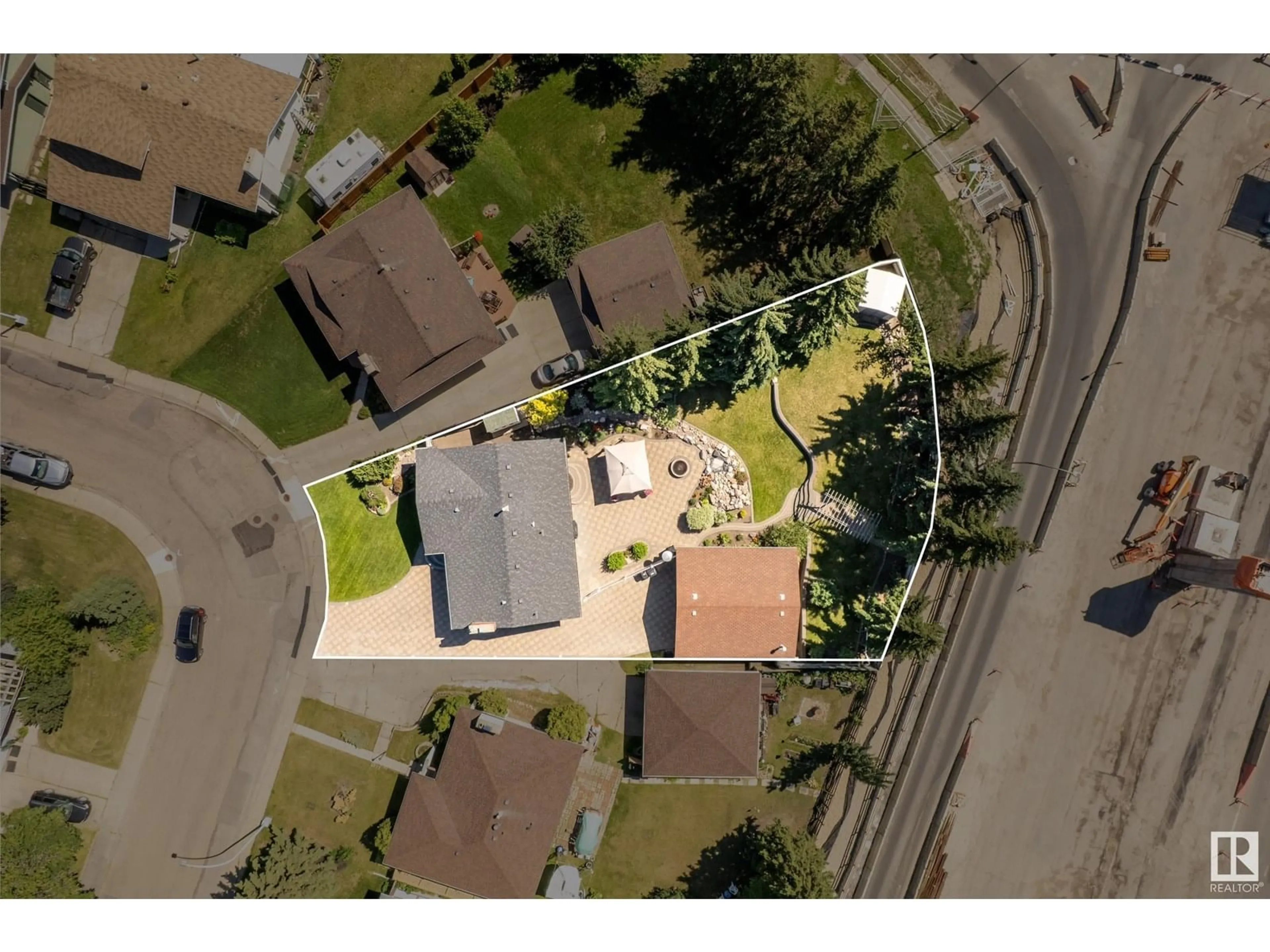 A pic from outside/outdoor area/front of a property/back of a property/a pic from drone, street for 17903 87A AV, Edmonton Alberta T5T0Z3