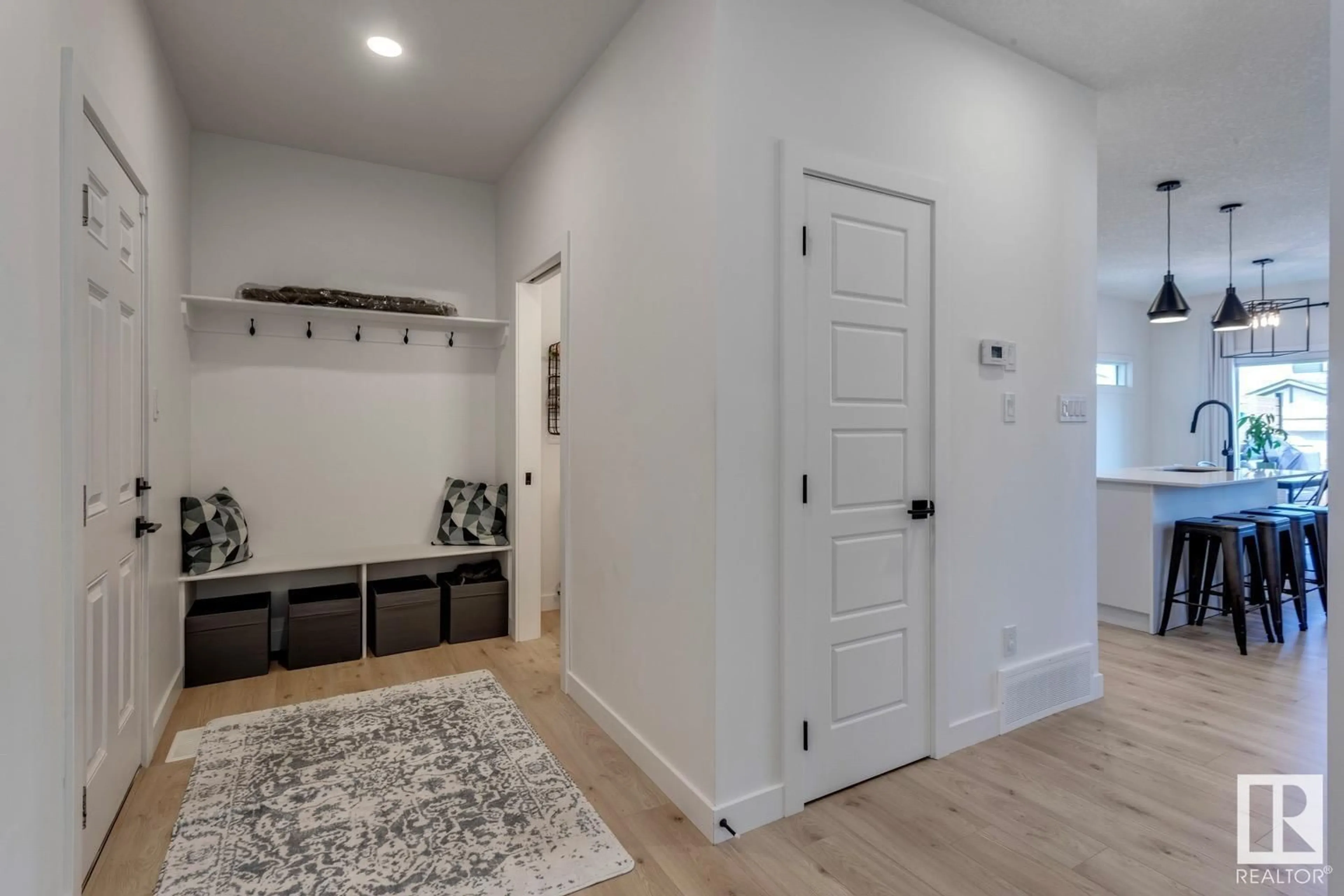 Indoor entryway for 6 DALY PL, Fort Saskatchewan Alberta T8L0X3