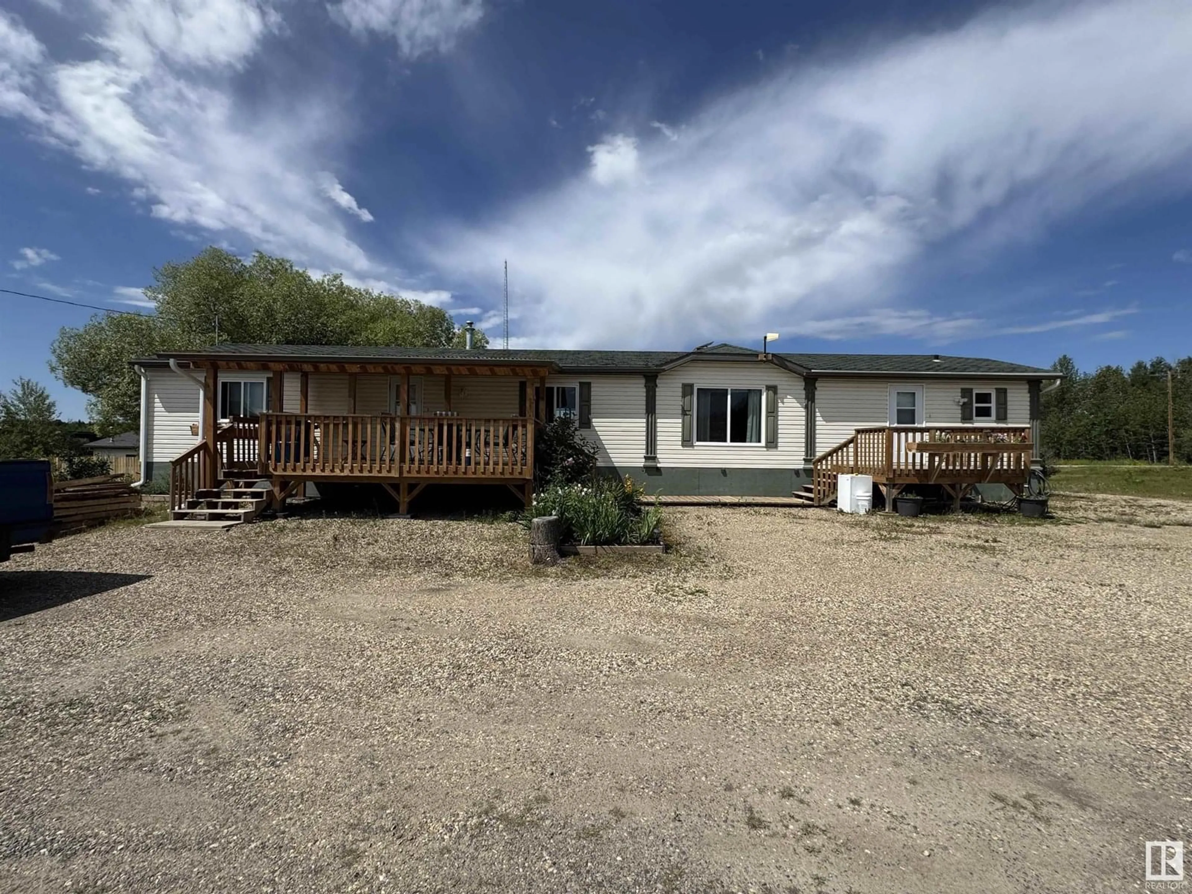 A pic from outside/outdoor area/front of a property/back of a property/a pic from drone, unknown for 4901 46 AV, Violet Grove Alberta T7A2A1