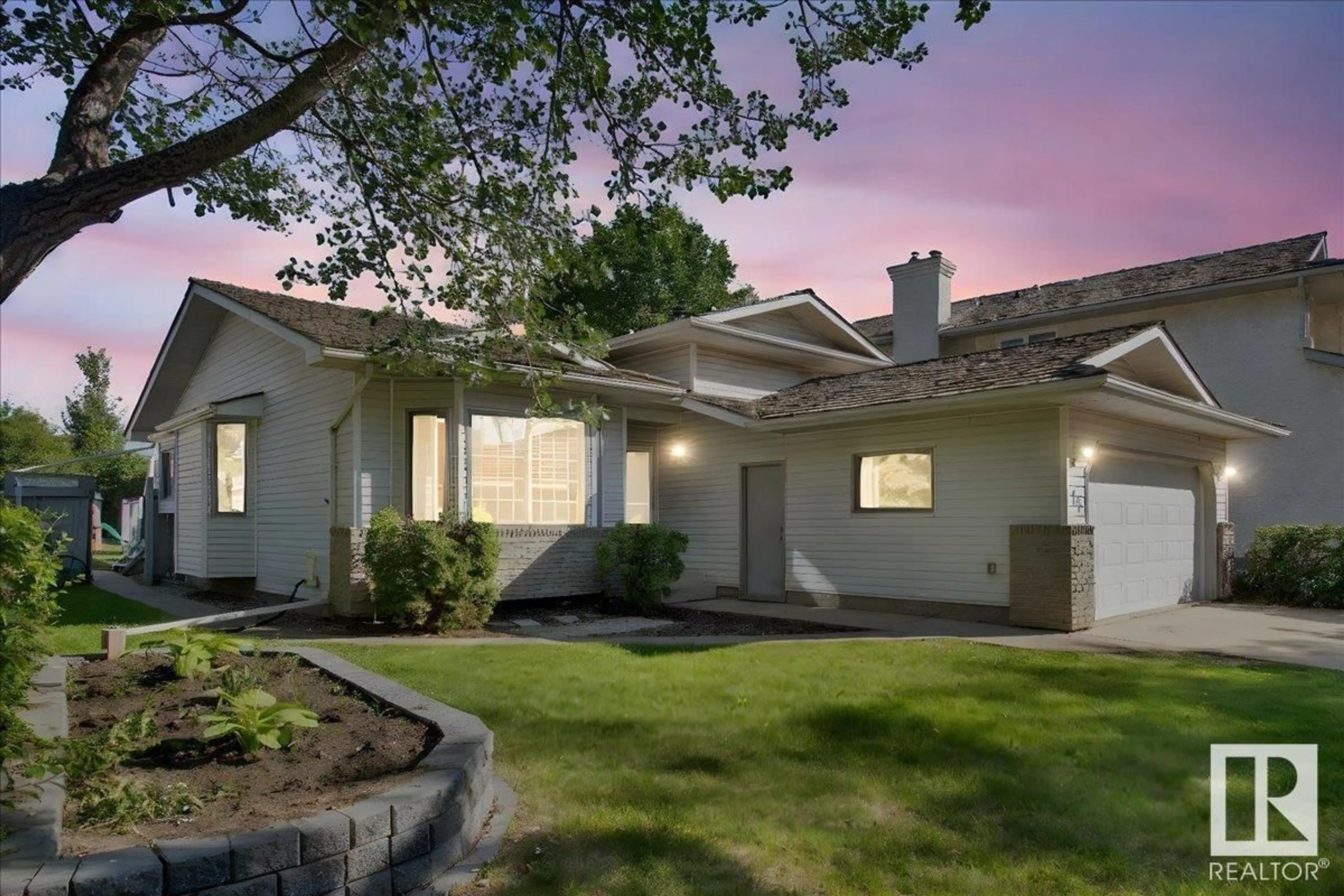 Home with vinyl exterior material, street for 17 EMERALD, St. Albert Alberta T8N5S4