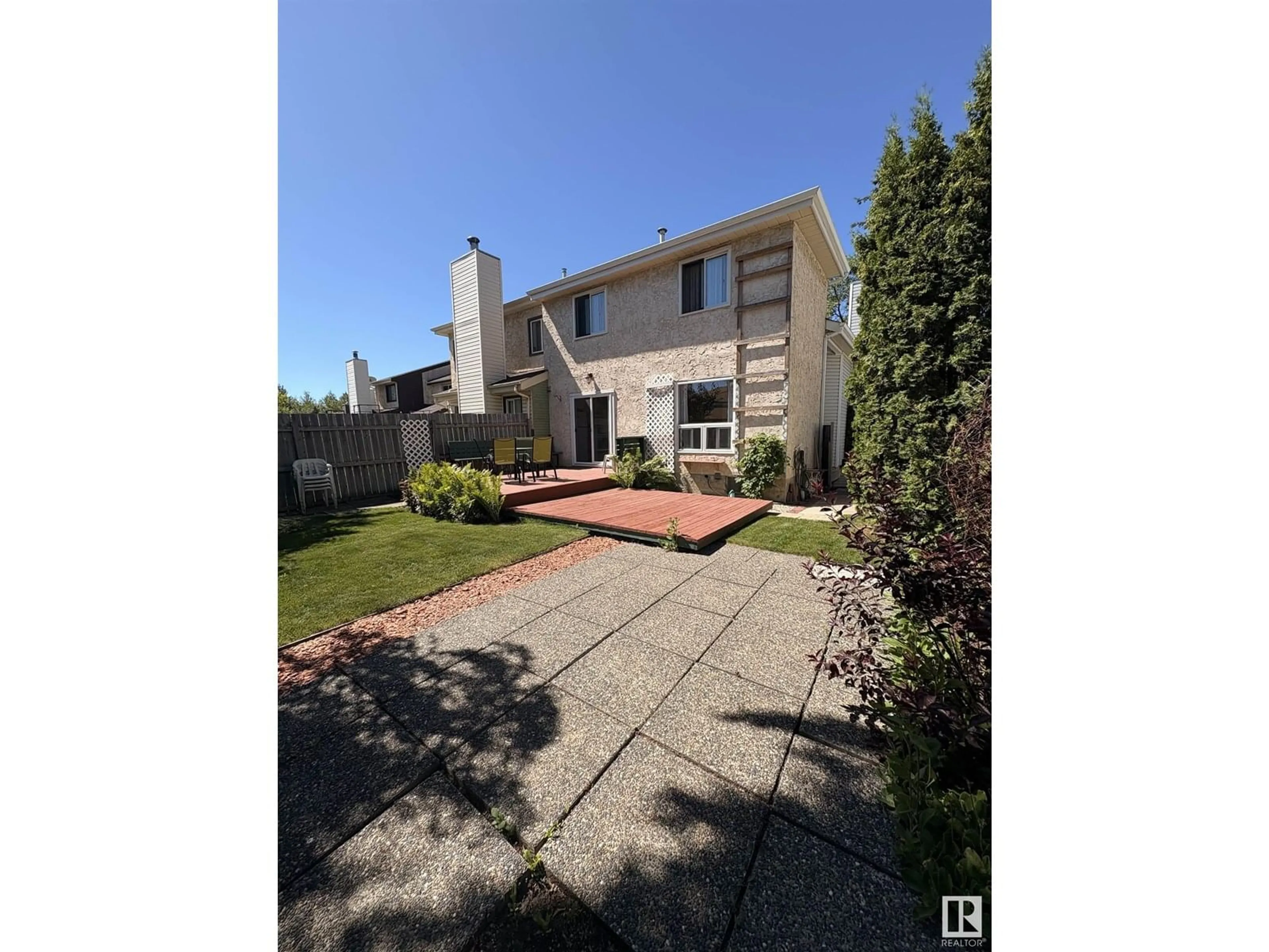 A pic from outside/outdoor area/front of a property/back of a property/a pic from drone, street for NW - 6017 173 ST, Edmonton Alberta T6M1E5