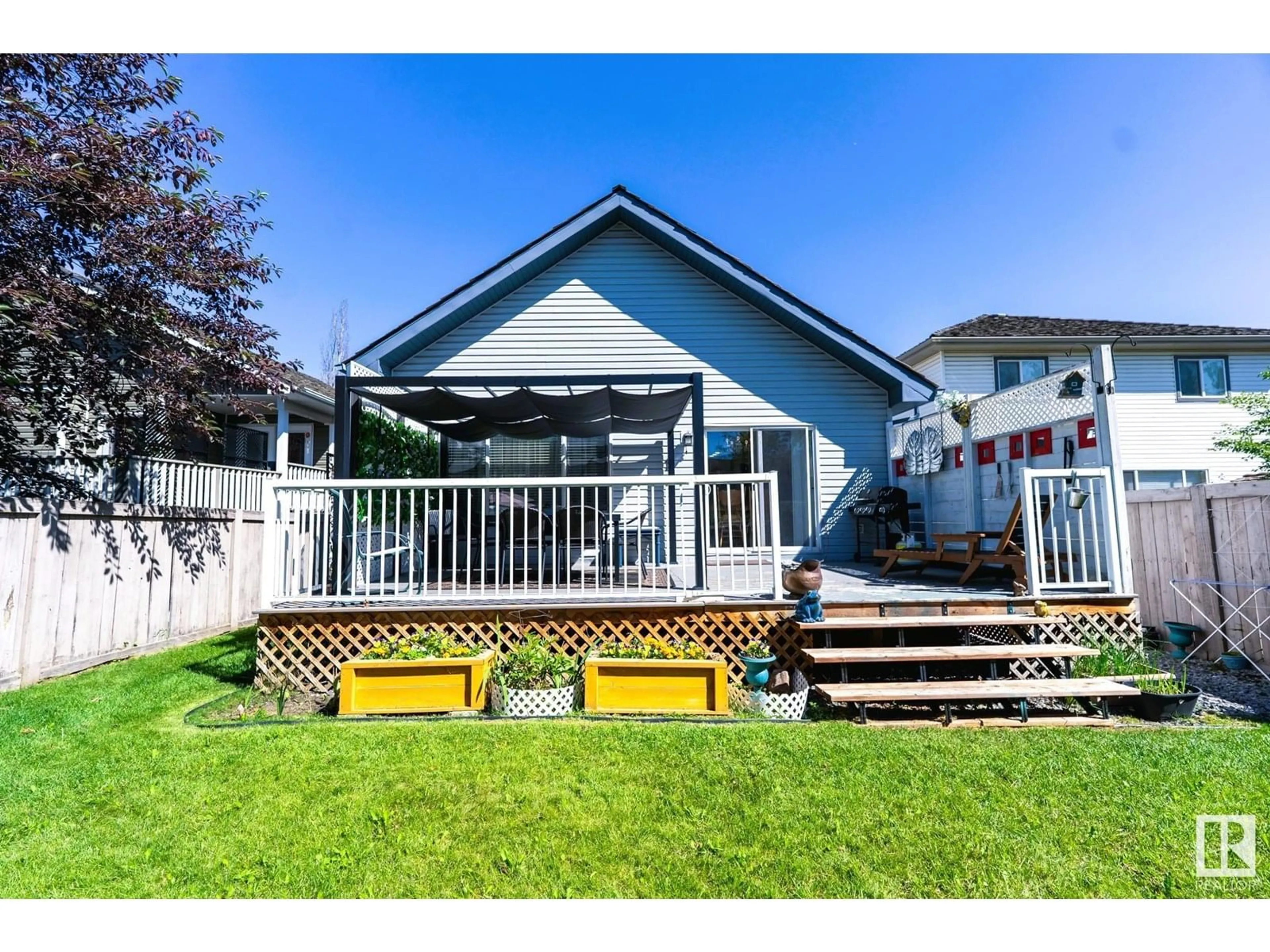 Home with vinyl exterior material, unknown for 124 NEWCASTLE CR, Sherwood Park Alberta T8A6K7