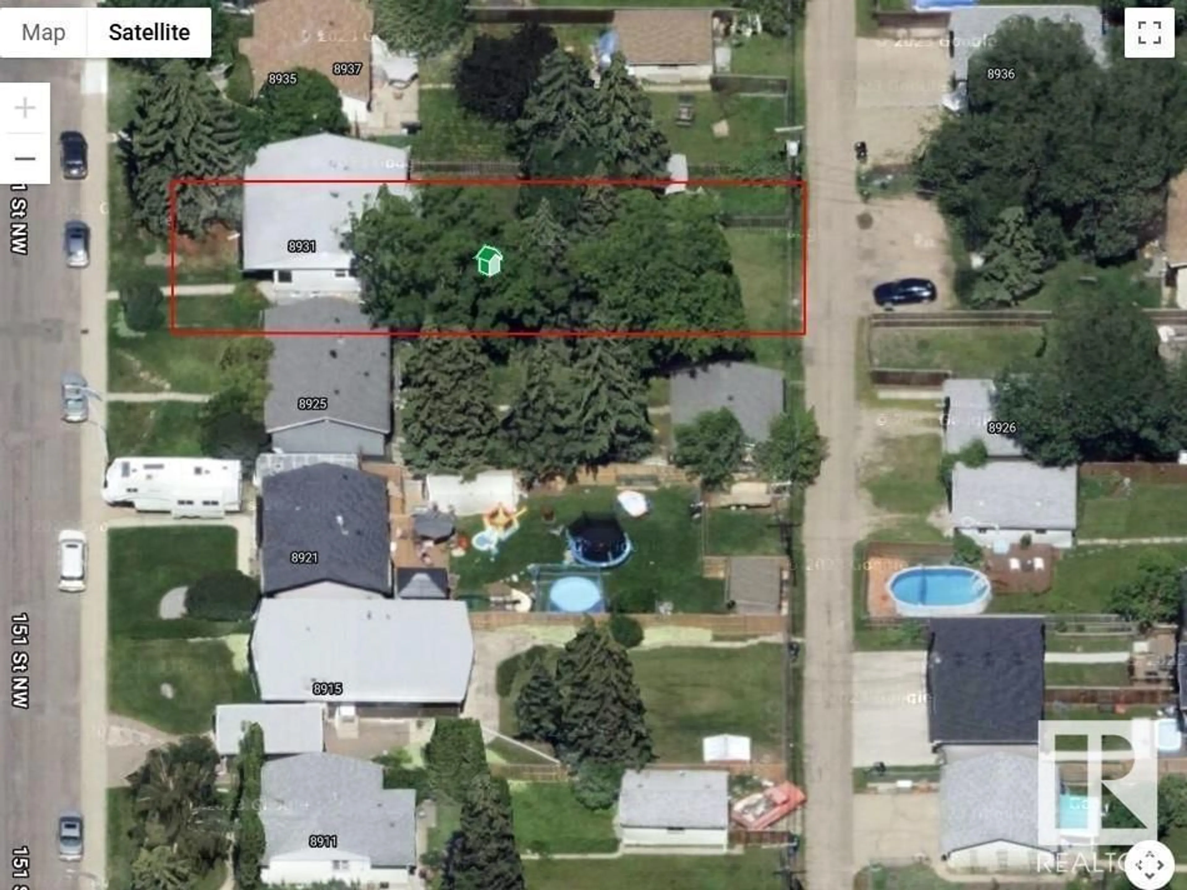 A pic from outside/outdoor area/front of a property/back of a property/a pic from drone, street for NW - 8931 151 ST, Edmonton Alberta T5R1J1
