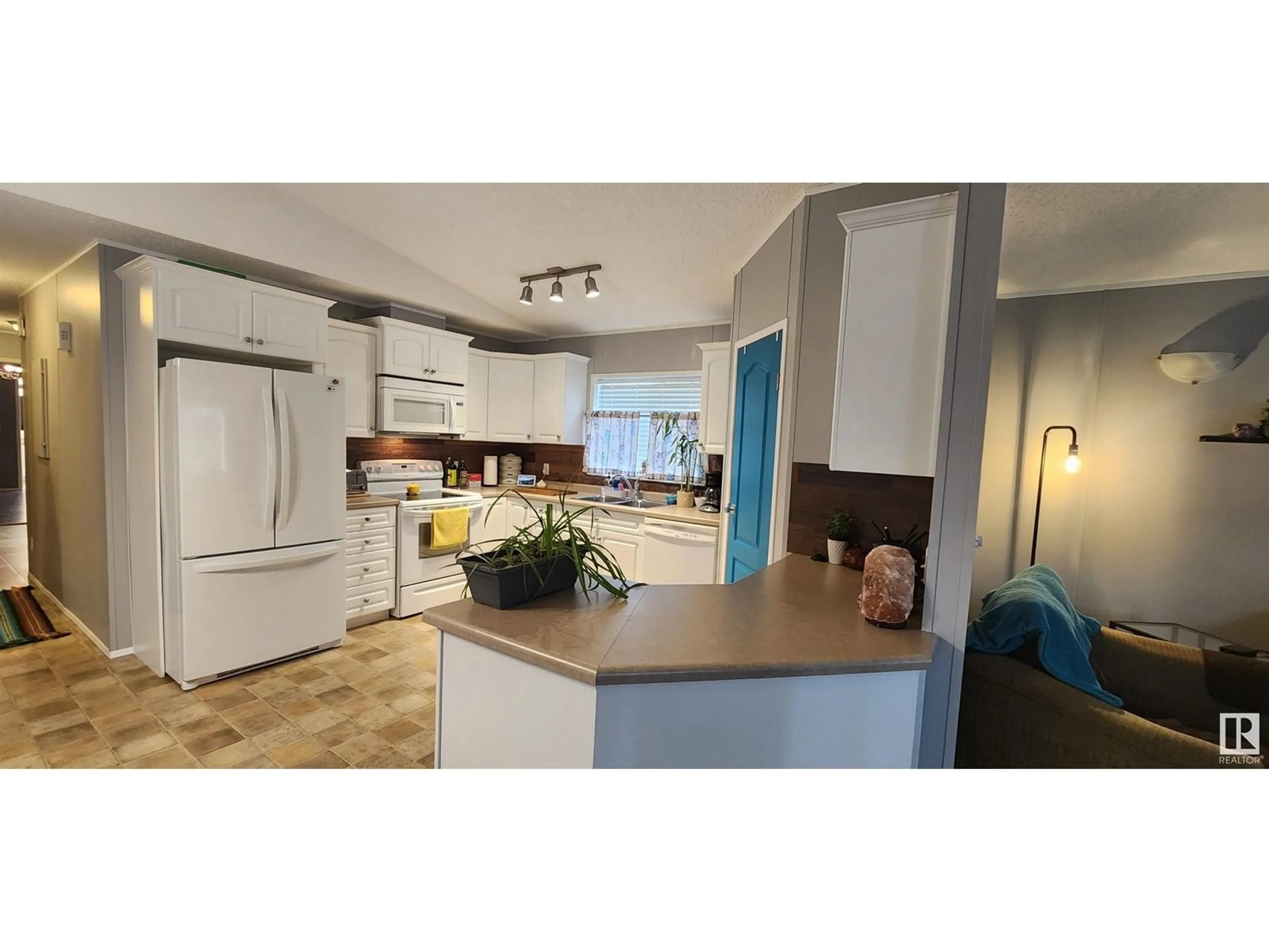 Open concept kitchen, unknown for #10 - 4850 CENTRE ST, New Sarepta Alberta T0B3M0