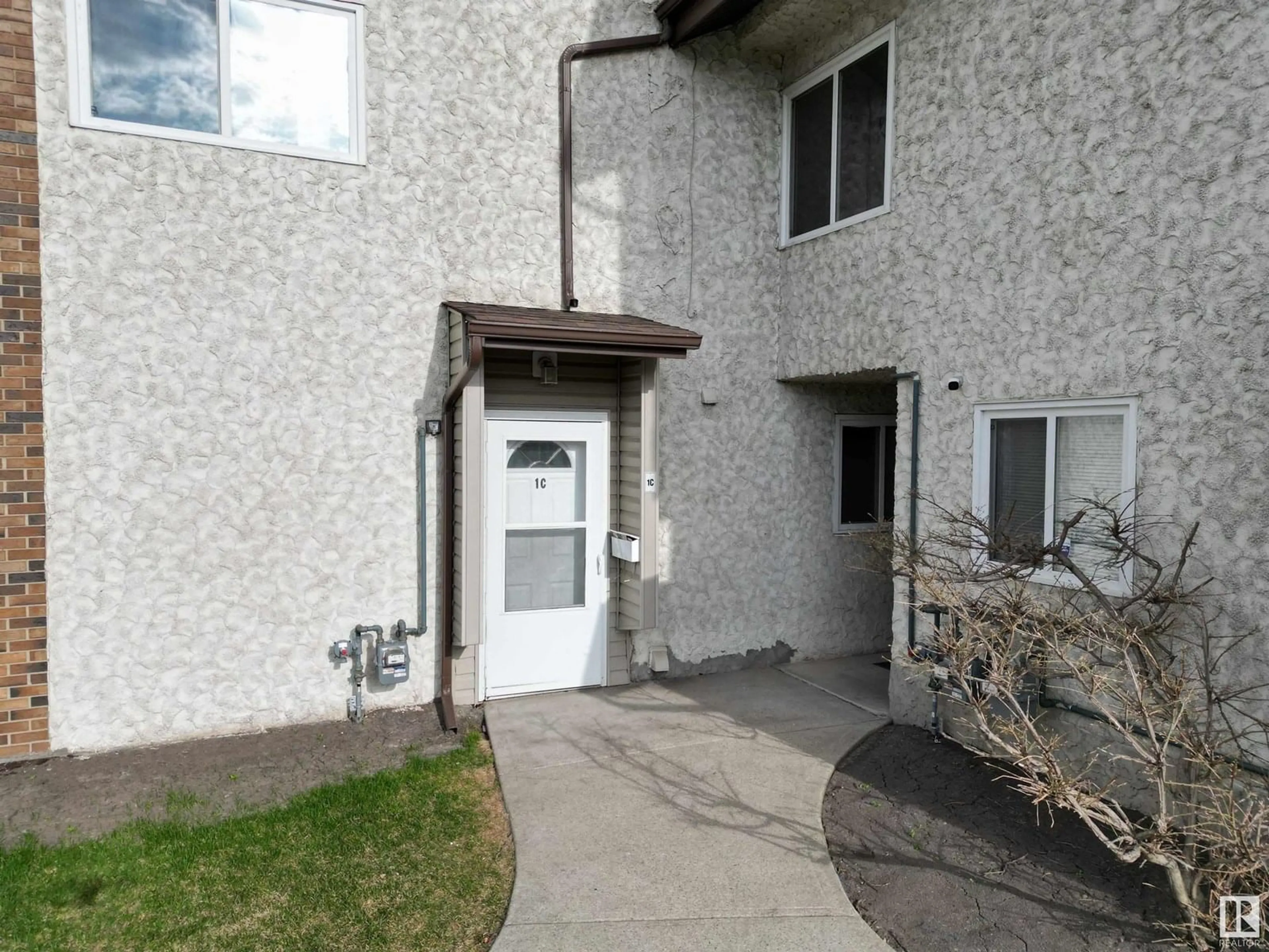 Unknown for NW - 1C MEADOWLARK VG, Edmonton Alberta T5R5X3