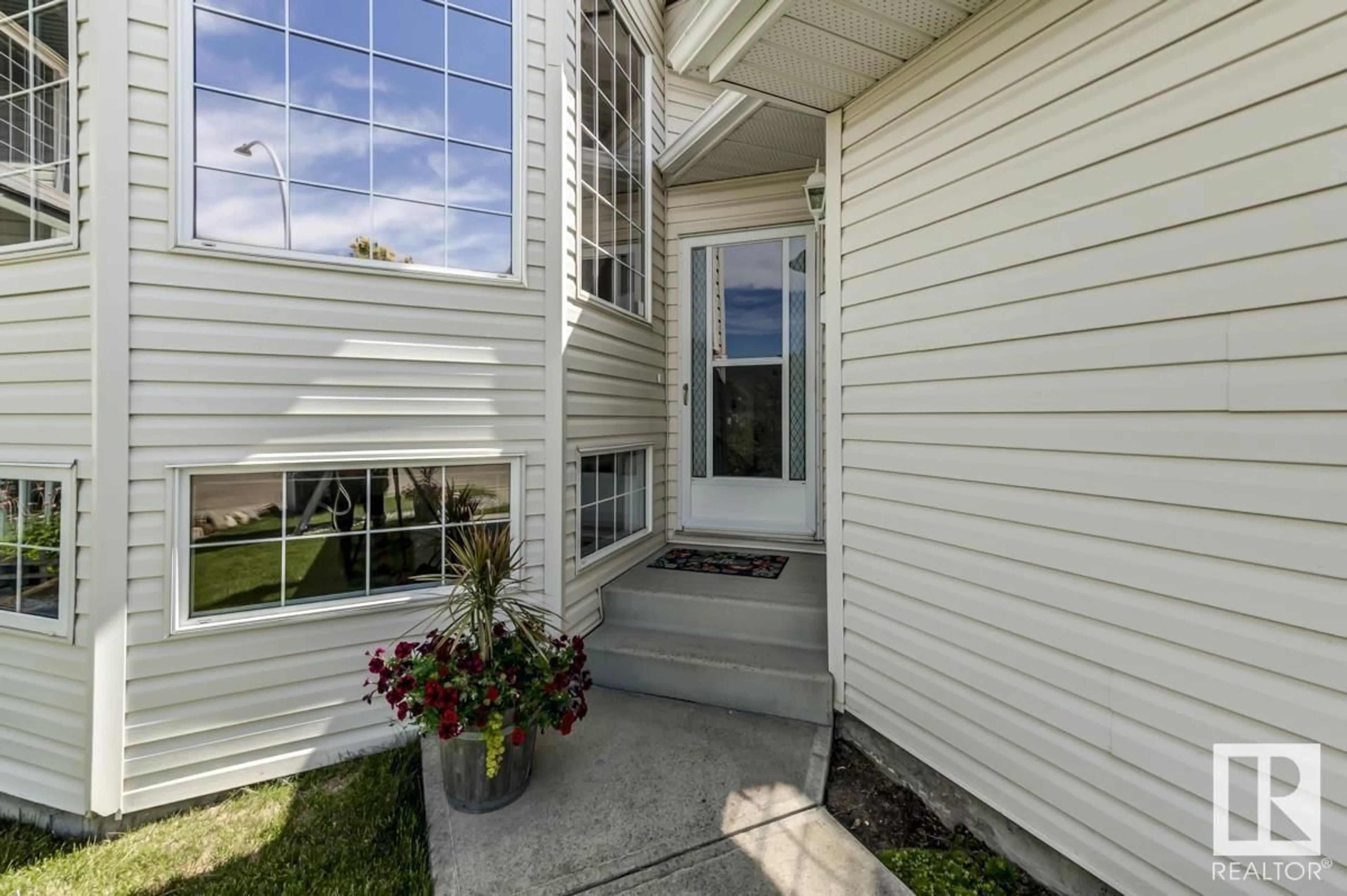 Unknown for 143 HOLLICK-KENYON WY, Edmonton Alberta T5Y2V7