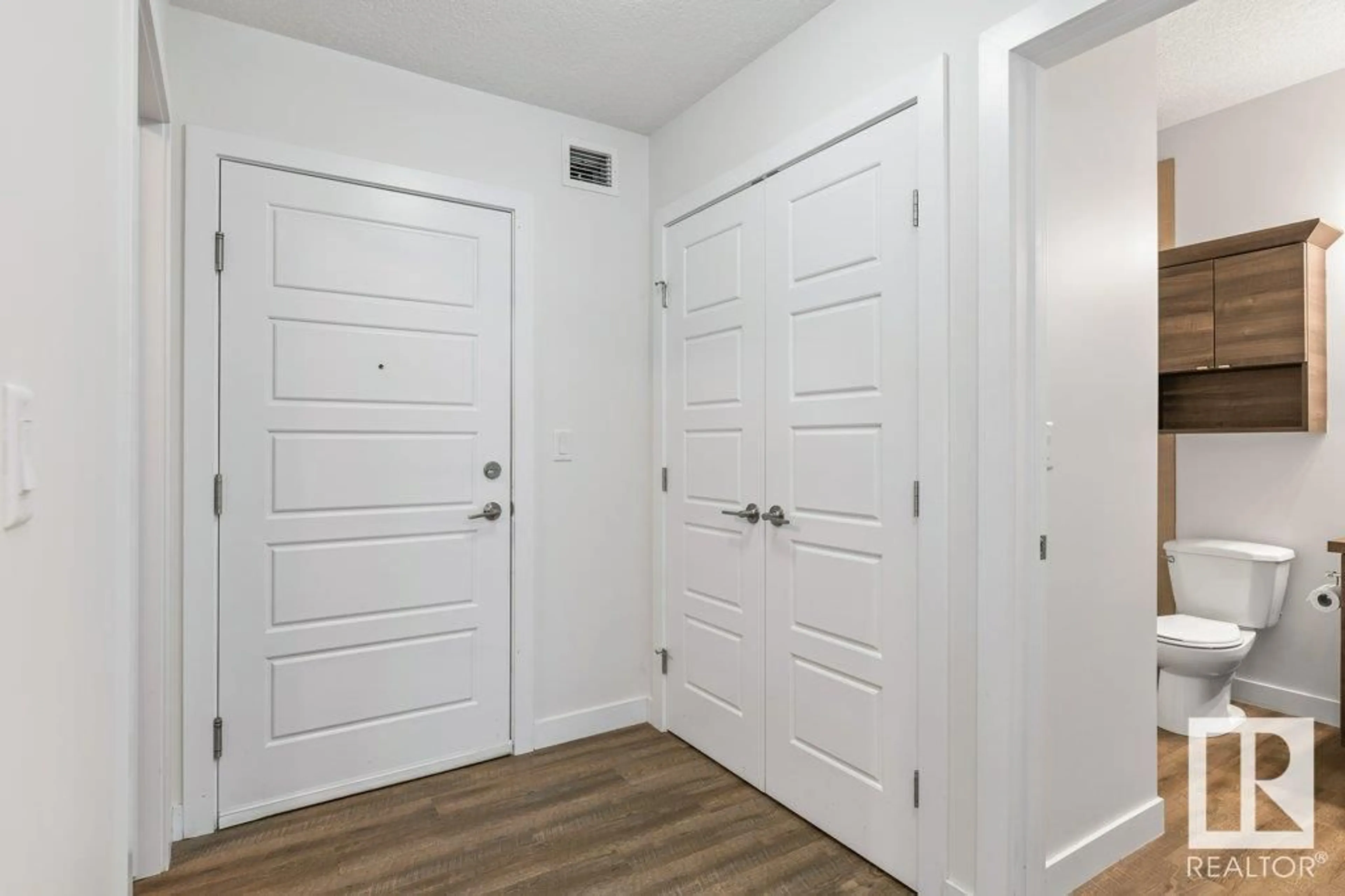 Indoor entryway for 2588 - 218 ANDERSON WY, Edmonton Alberta T6W0R2